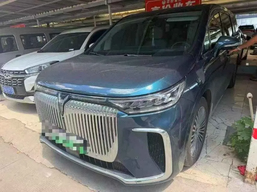 打开图片灯箱:Voyah 2025 dreamers PHEV 1.5T four-wheel drive distinguished Kunpeng version automatic gear