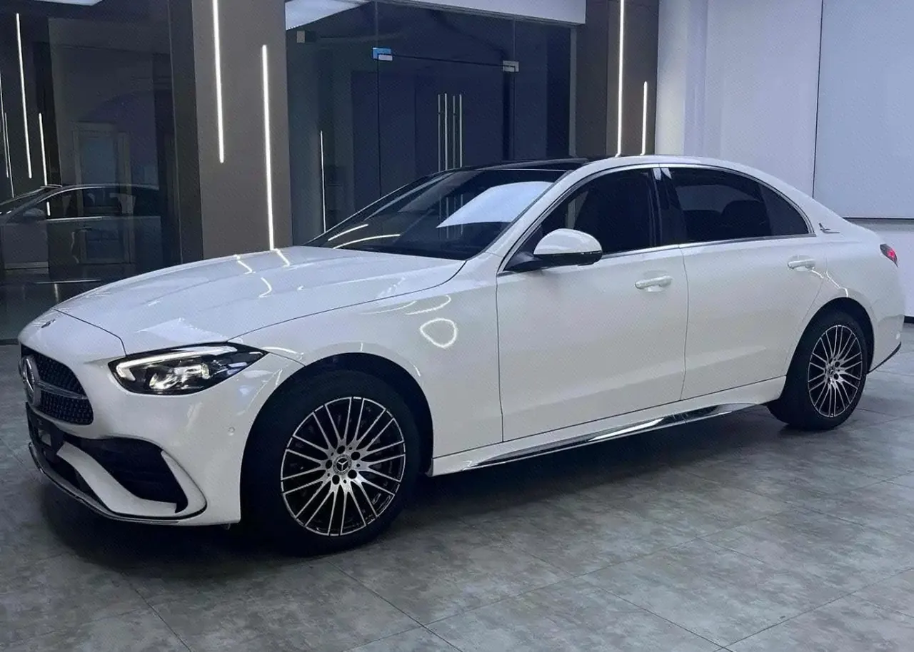 打开图片灯箱:Mercedes Benz Class C 2025 C 200 L 48V 1.5T Sports Edition Automatic Gear