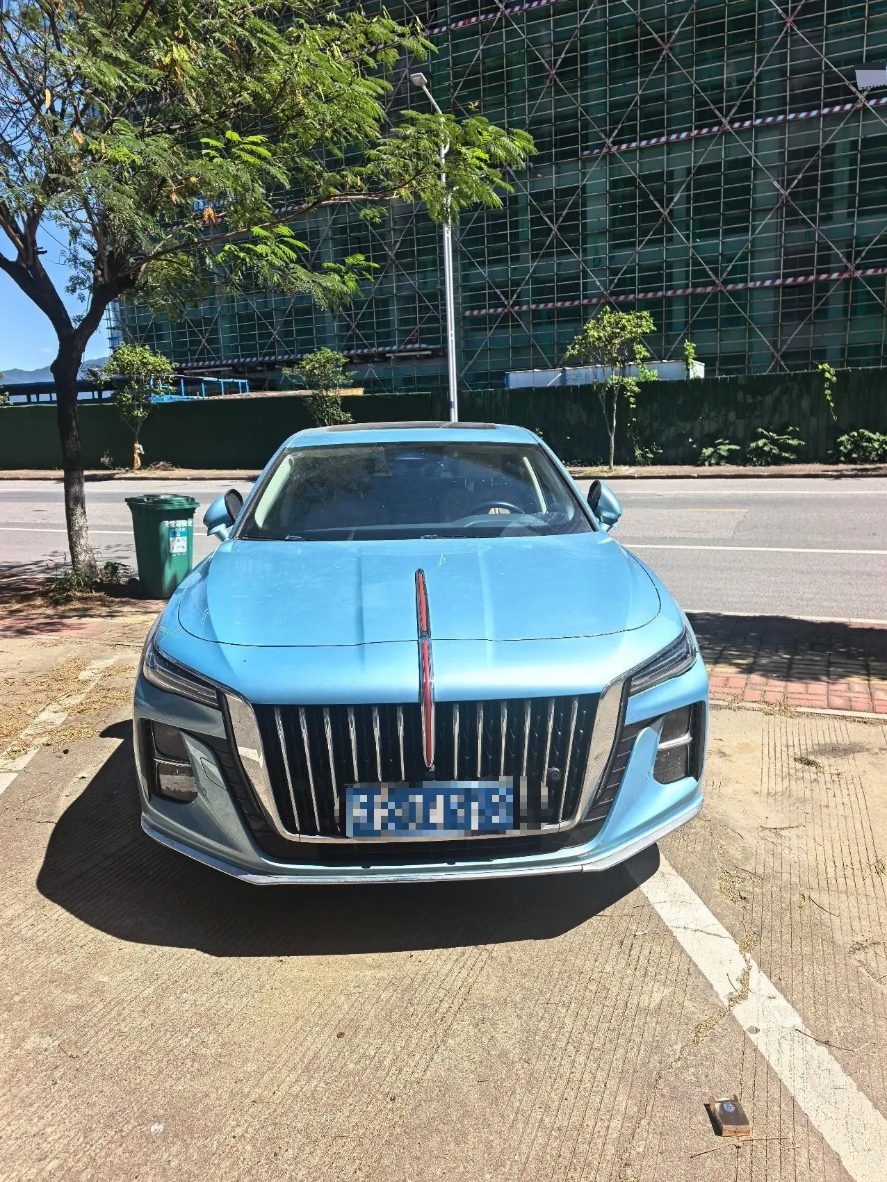 HongQi 2023 H5 2.0T Zhilian Flag Collar Edition Automatic Gear 2