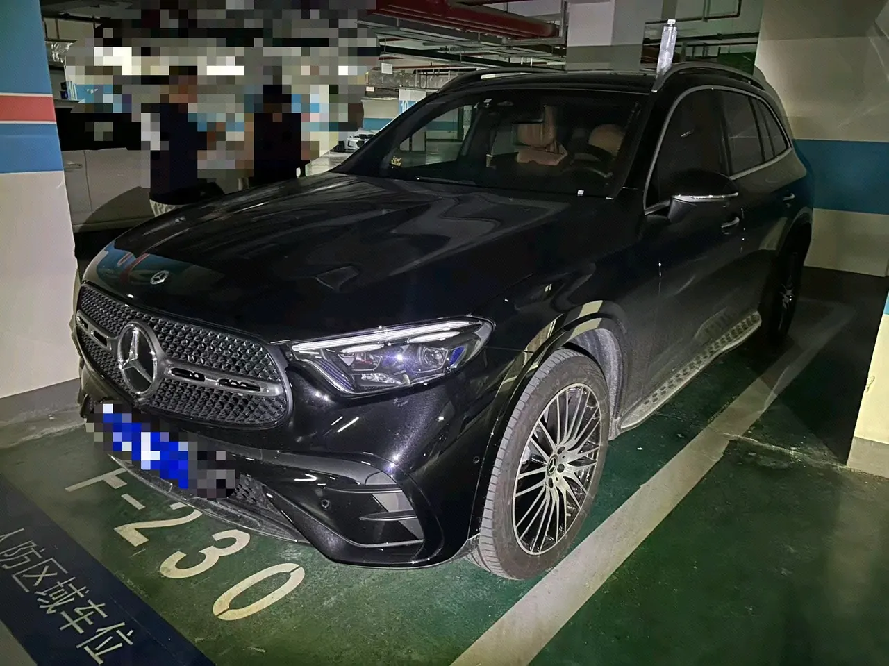 Open image lightbox: Mercedes Benz 2025 GLC 300 L 4MATIC 48V 2.0T Luxury 5-seat Automatic Gear