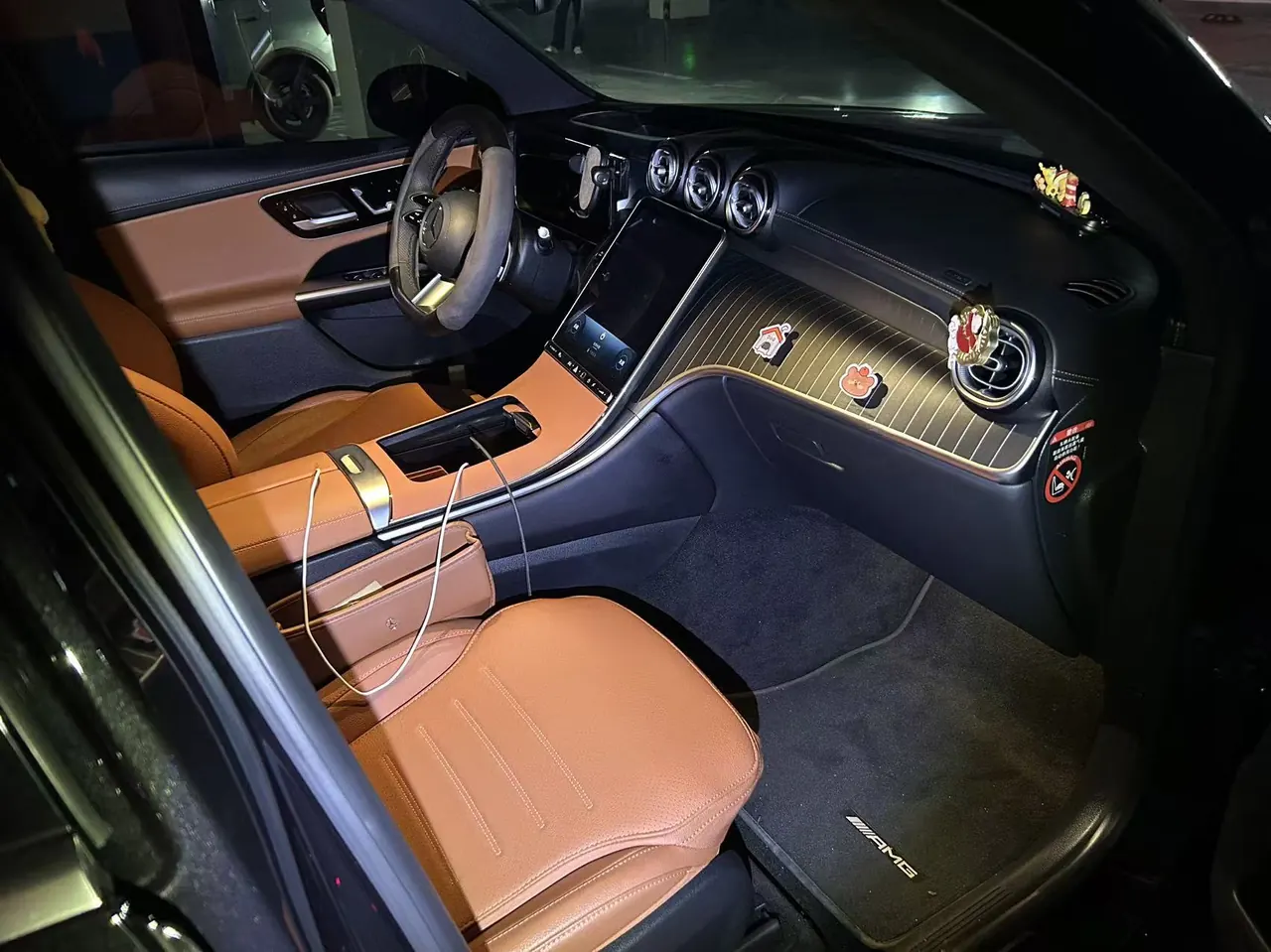 Mercedes Benz 2025 GLC 300 L 4MATIC 48V 2.0T Luxury 5-seat Automatic Gear 6