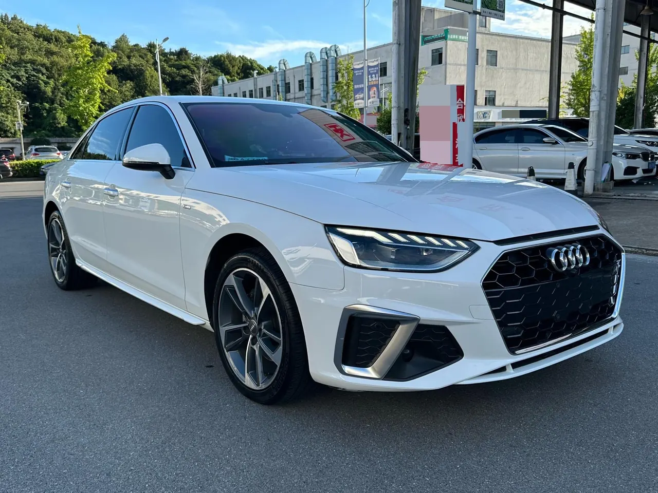 Audi 2020 A4L 2.0TFSI 40TFSI Fashion Dynamic Automatic 5