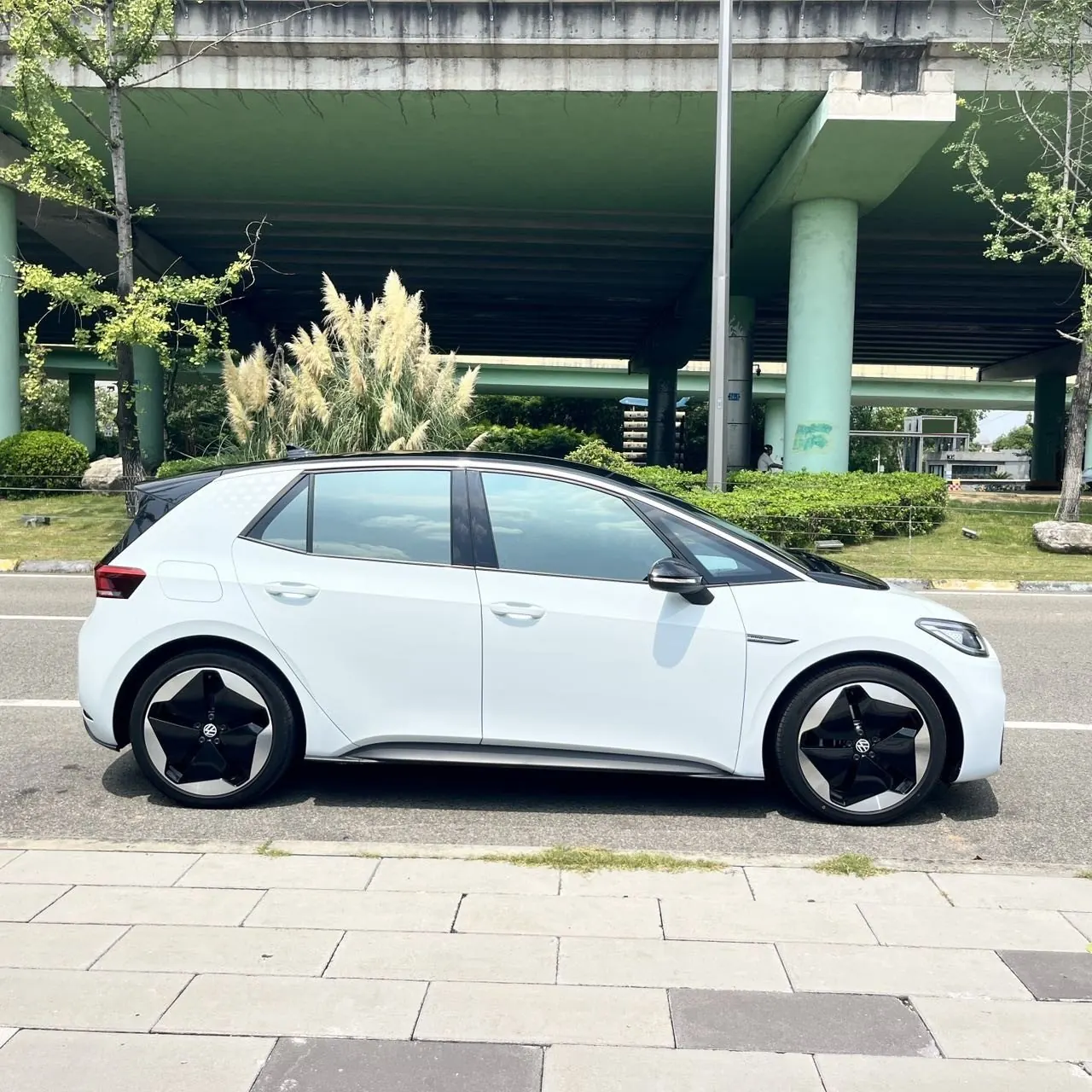 Volkswagen 2022 ID. 3 Pro Ultimate Edition Automatic Transmission 9