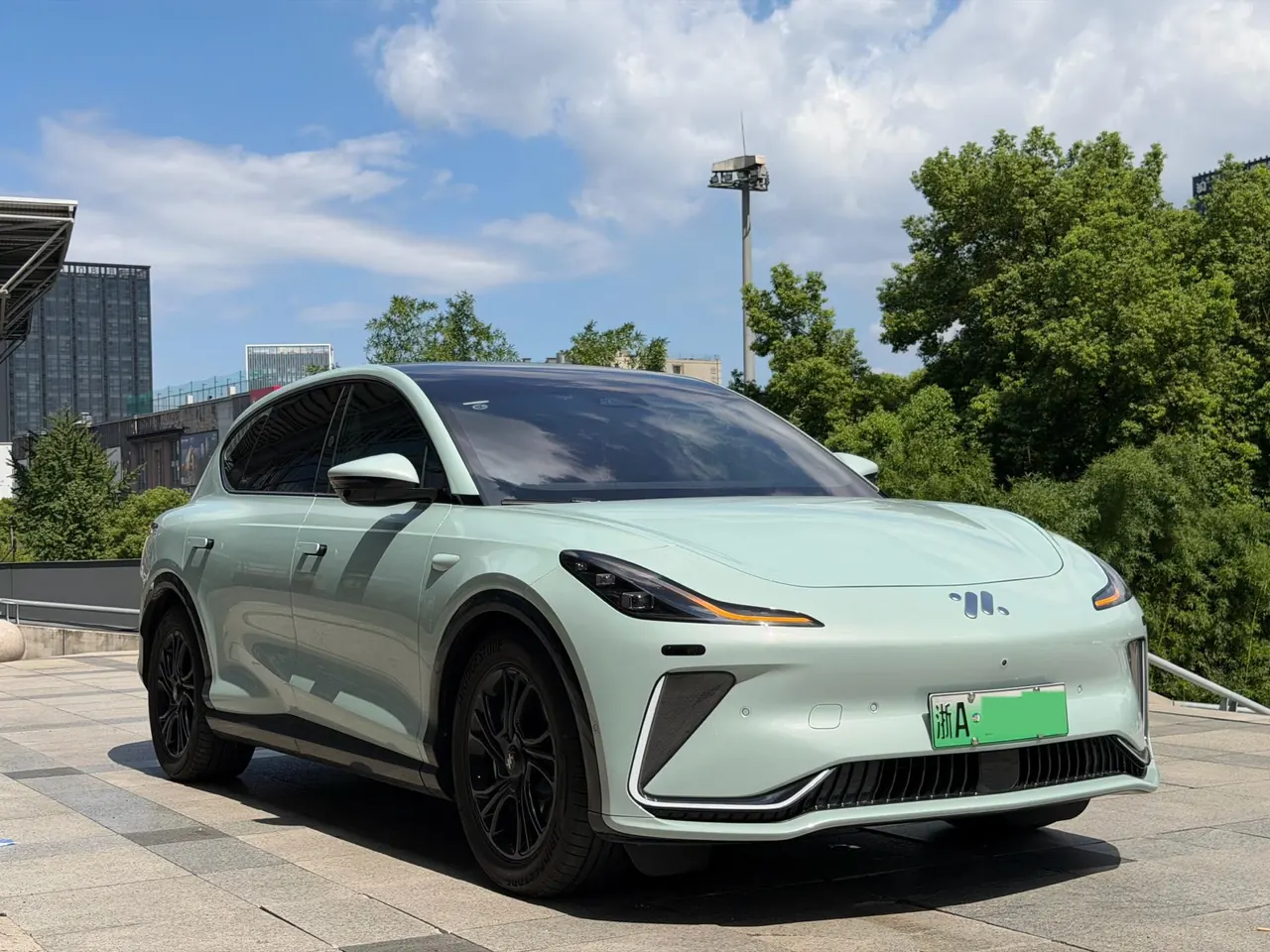 IM 2023 IM LS7 90kWh Elite Rear Drive Edition Automatic 3