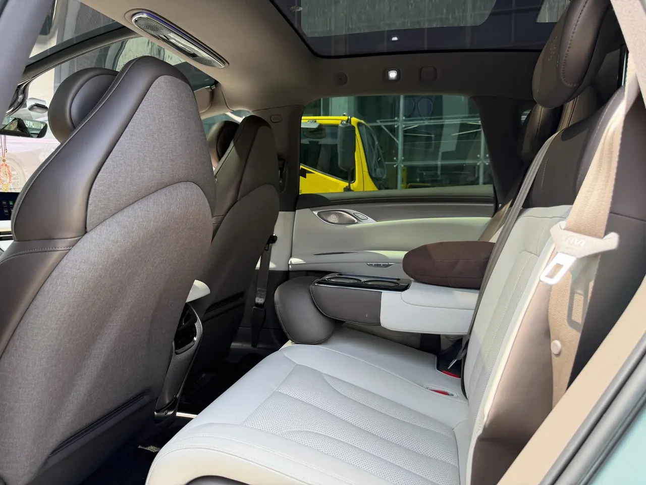 IM 2023 IM LS7 90kWh Elite Rear Drive Edition Automatic 7