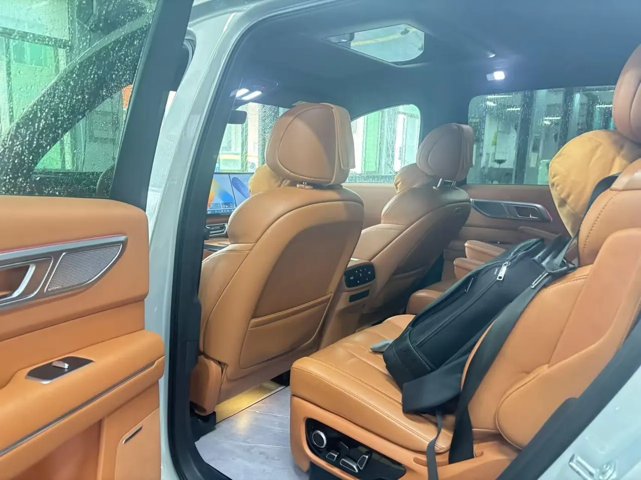 ChangAn Deepal 2025 S09 four-wheel drive Ultra long endurance high fixed version of automatic gear 4