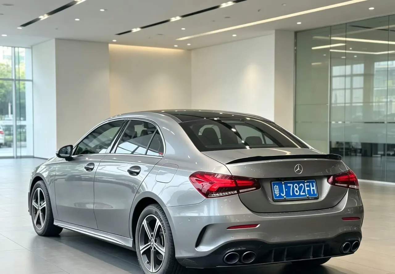 Mercedes Benz Class A 2022 A 200 L 1.3T Fashion (Change 3) Automatic 3