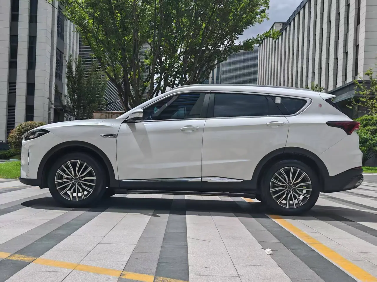 Jetour 2023 X70 PLUS 1.5T self-improvement PRO7 automatic gear 5