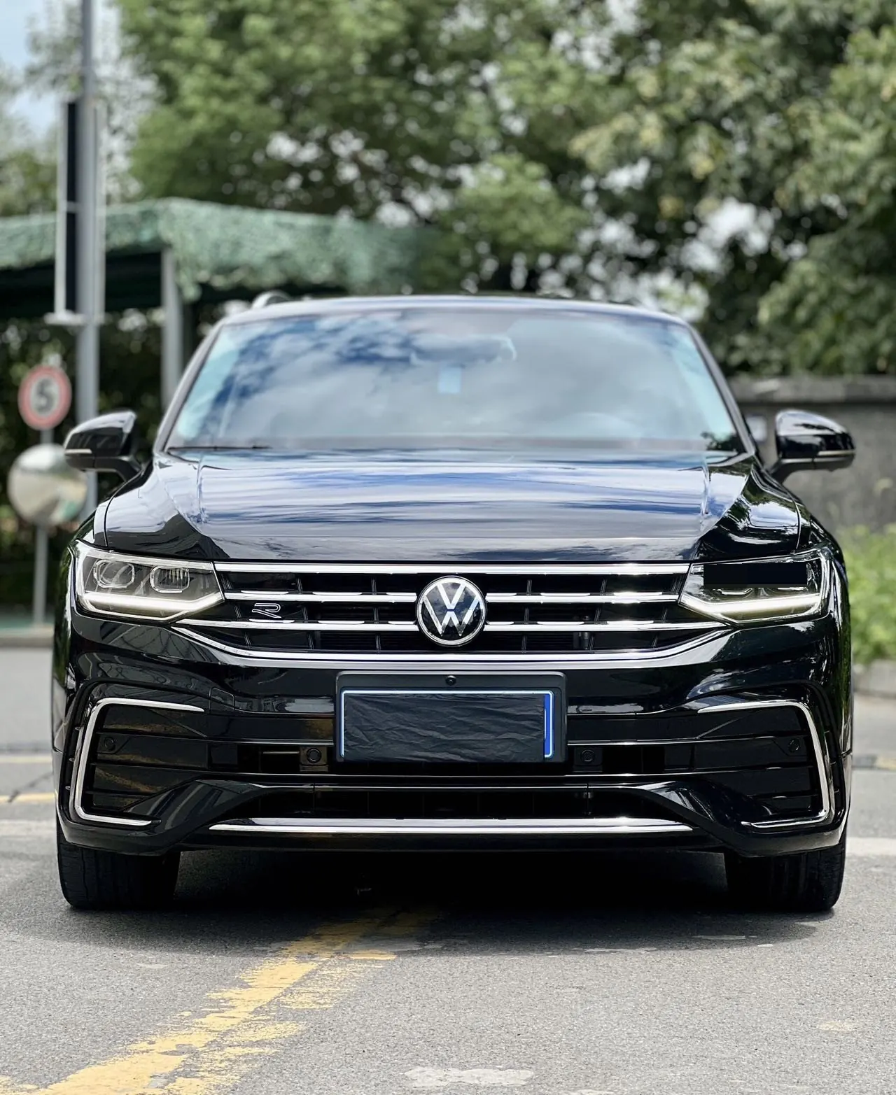 Volkswagen 2022 Tiguan X 2.0TSI 330TSI Two-Drive Ultimate Automatic Gear 2