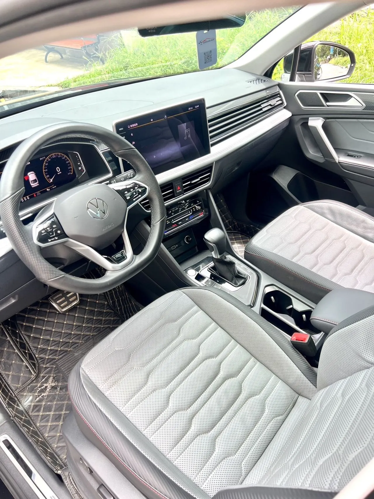 Volkswagen 2022 Tiguan X 2.0TSI 330TSI Two-Drive Ultimate Automatic Gear 8