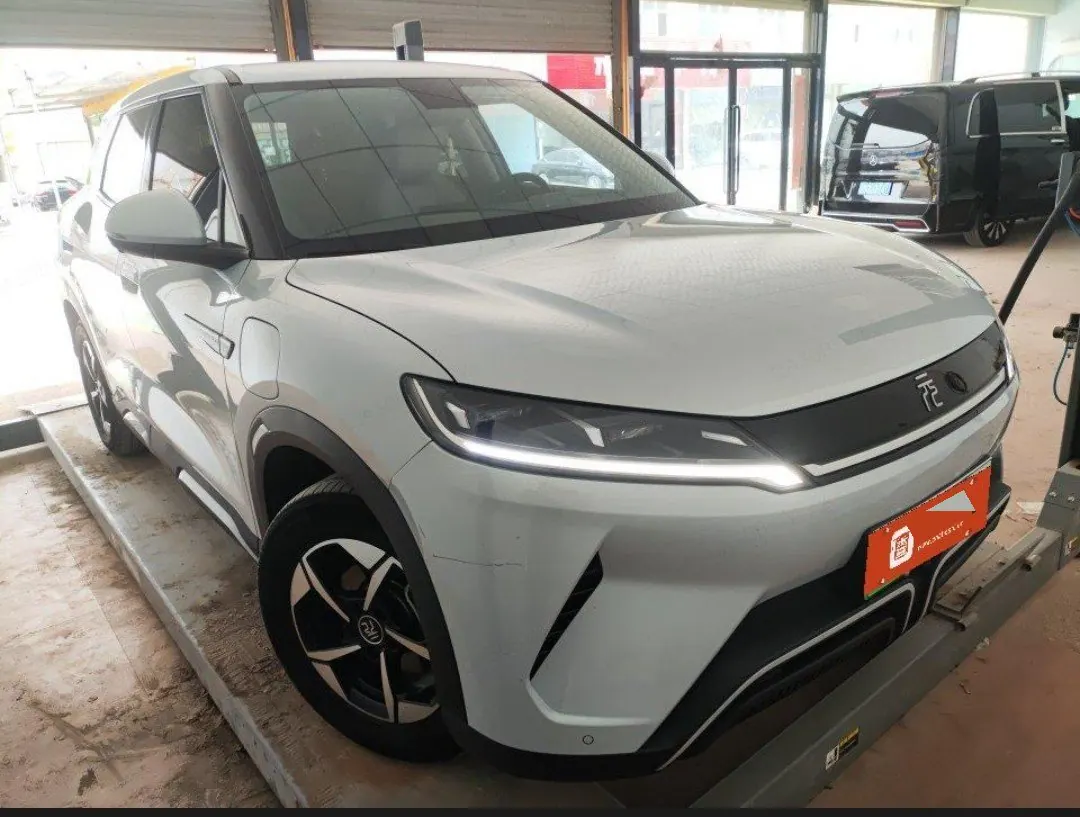 BYD 2024 Yuan UP 401KM Leading Automatic Gear 11