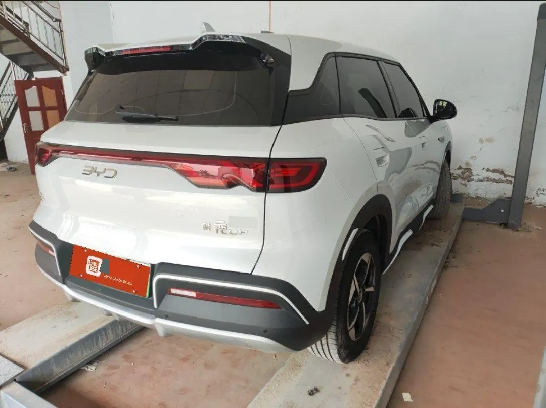 BYD 2024 Yuan UP 401KM Leading Automatic Gear 12