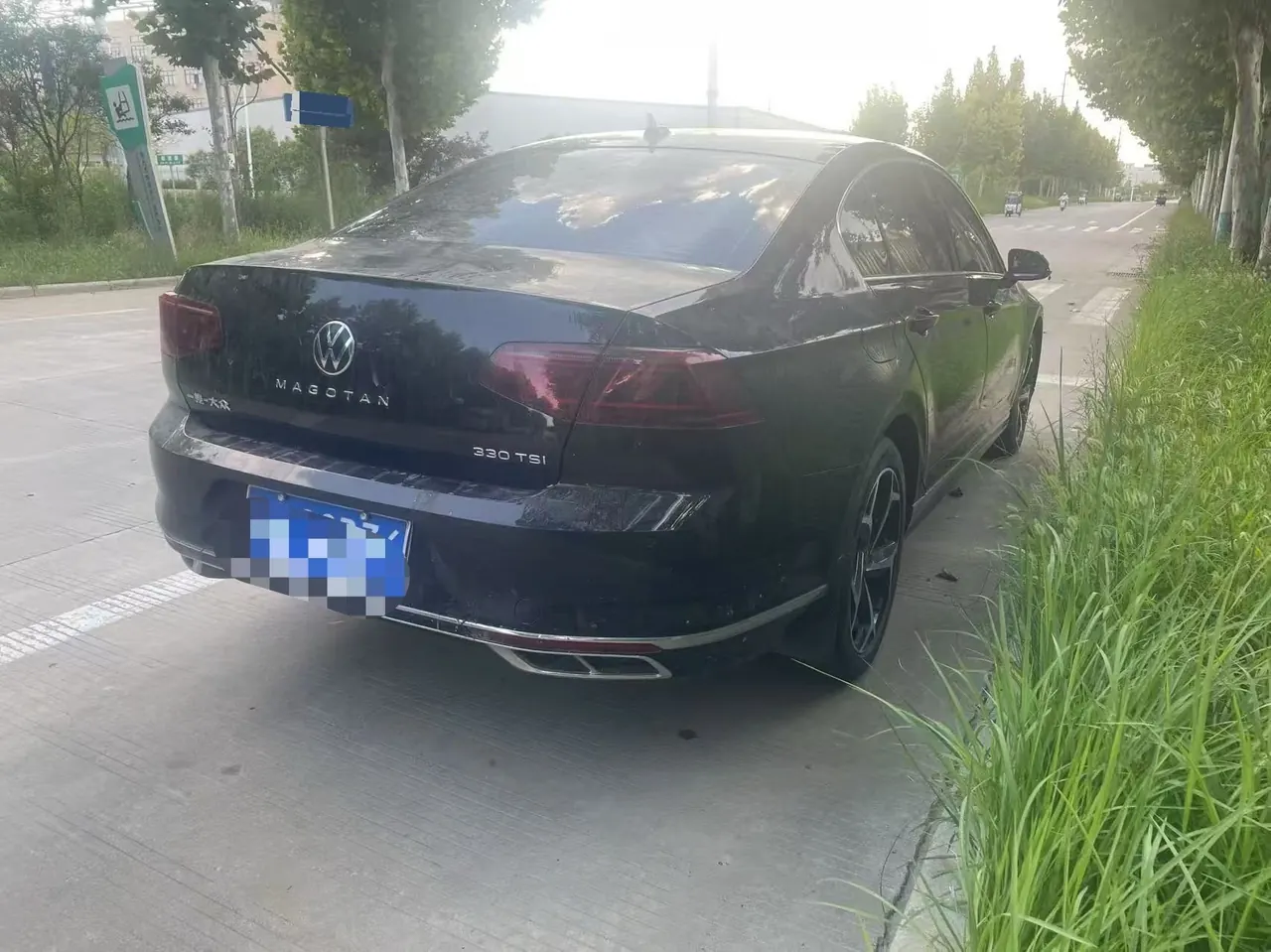 Volkswagen 2025 Magotan 2.0TSI 330TSI 2 million luxury automatic gear 2