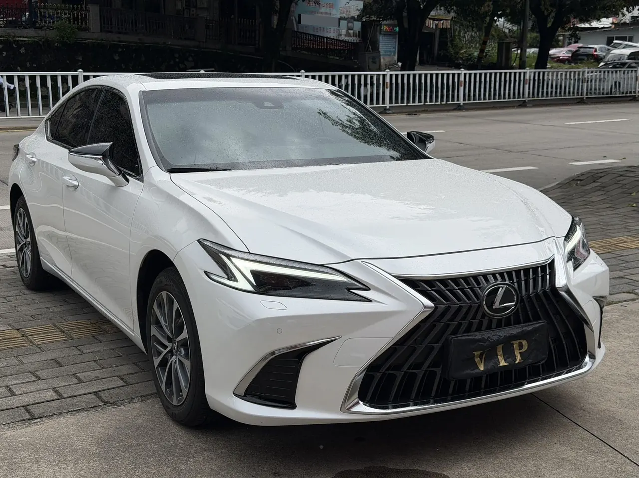 Lexus ES (Imported) 2025 ES200 2.0 Stepless Edition Automatic Gear 2