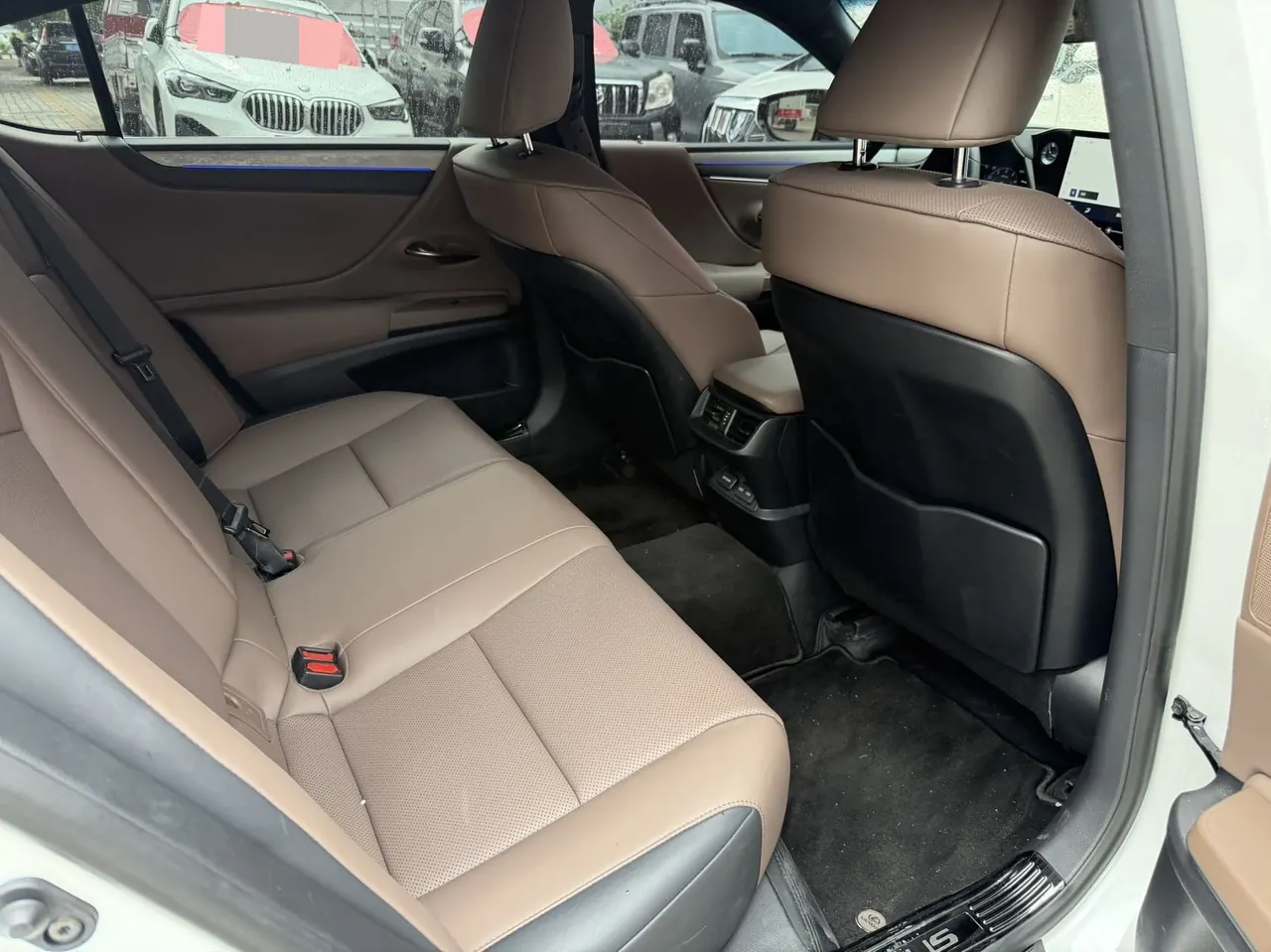 Lexus ES (Imported) 2025 ES200 2.0 Stepless Edition Automatic Gear 9