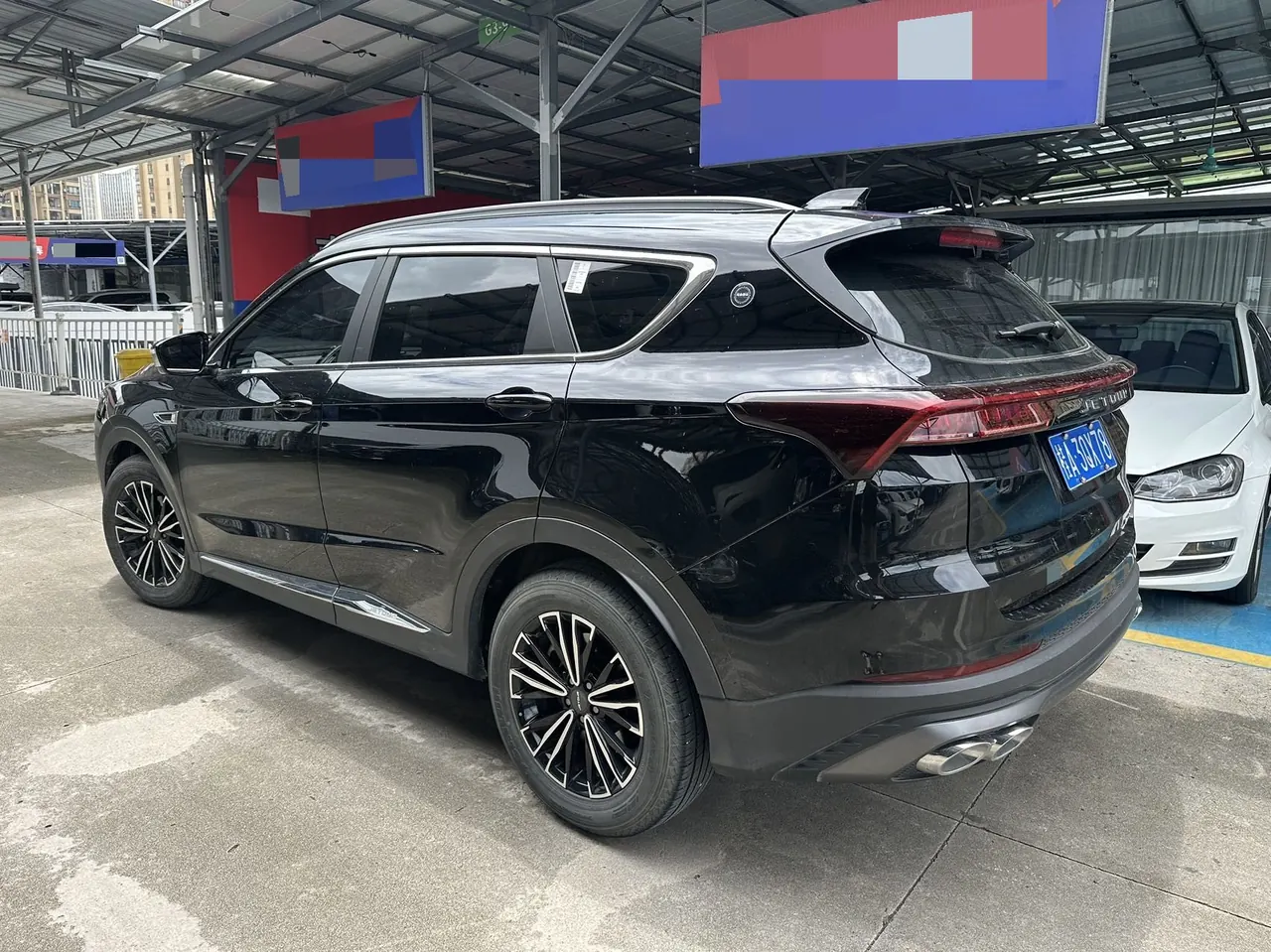 Jetour 2023 X70 PLUS 1.5T self-improvement PRO7 automatic gear 4
