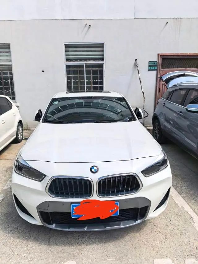 BMW 2021 X2 sDrive25i 2.0T M off-road set automatic gear 2