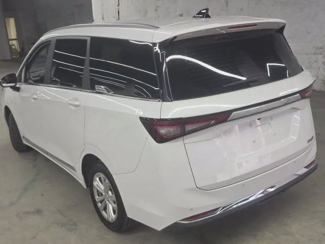 WuLing 2022 Jiachen 1.5T Stepless Smart Luxury Automatic Gear 2