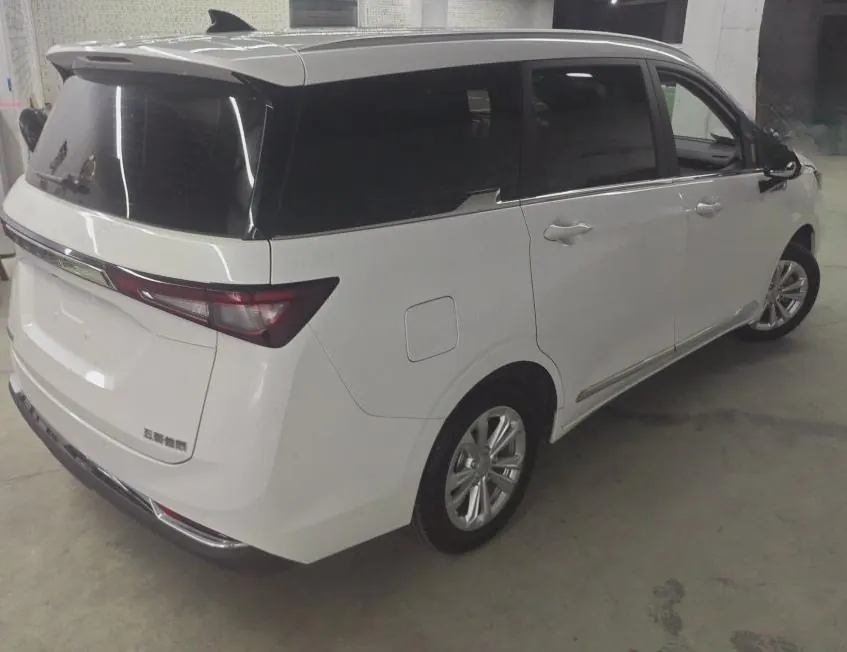 WuLing 2022 Jiachen 1.5T Stepless Smart Luxury Automatic Gear 3