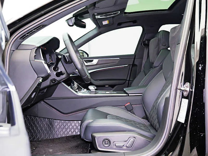 Audi 2025 A6L 2.0TFSI 45TFSI Quattro Selected Dynamic Automatic 5