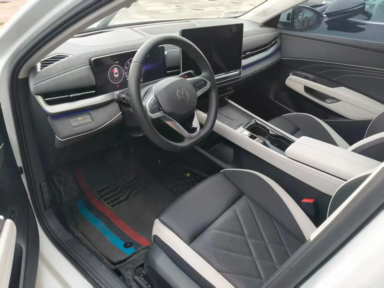 Volkswagen 2026 Sagittarius L 1.5TSI 300TSI Luxury Automatic 5