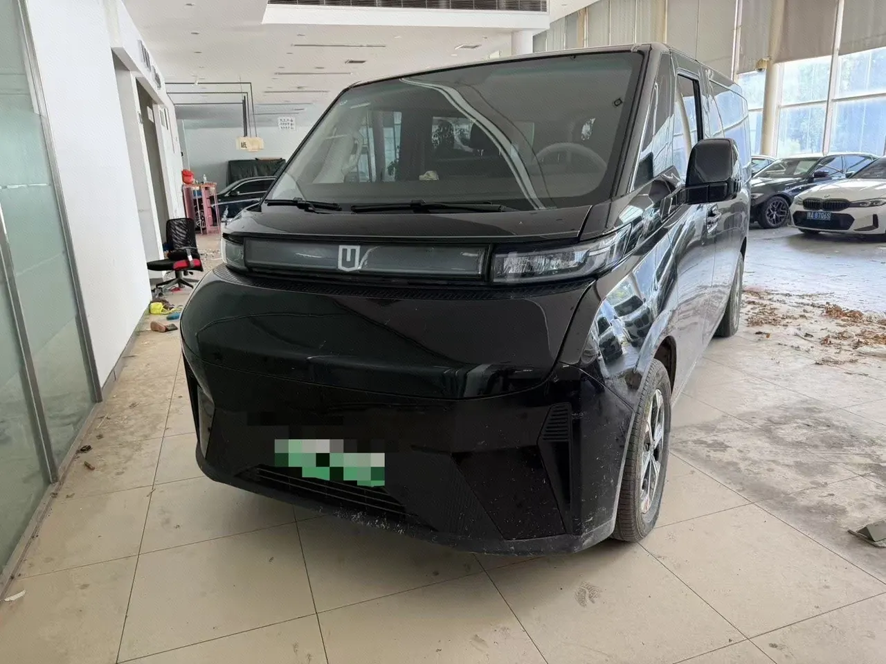 打开图片灯箱:YuanChen 2024 Happy Happy Edition 66.57kWh (Vehicle Edition) 7-seat Automatic Gear