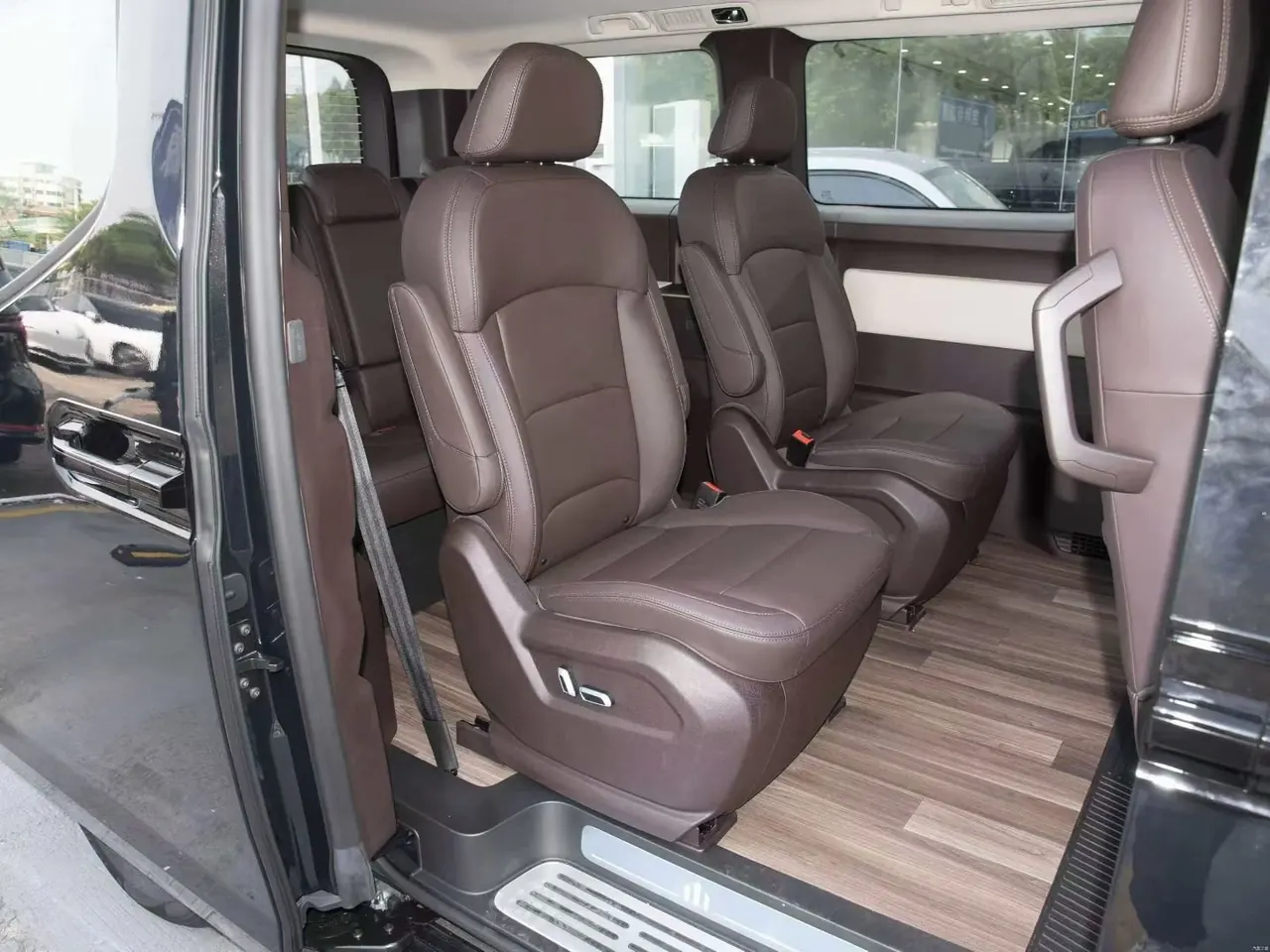 YuanChen 2024 Happy Happy Edition 66.57kWh (Vehicle Edition) 7-seat Automatic Gear 4