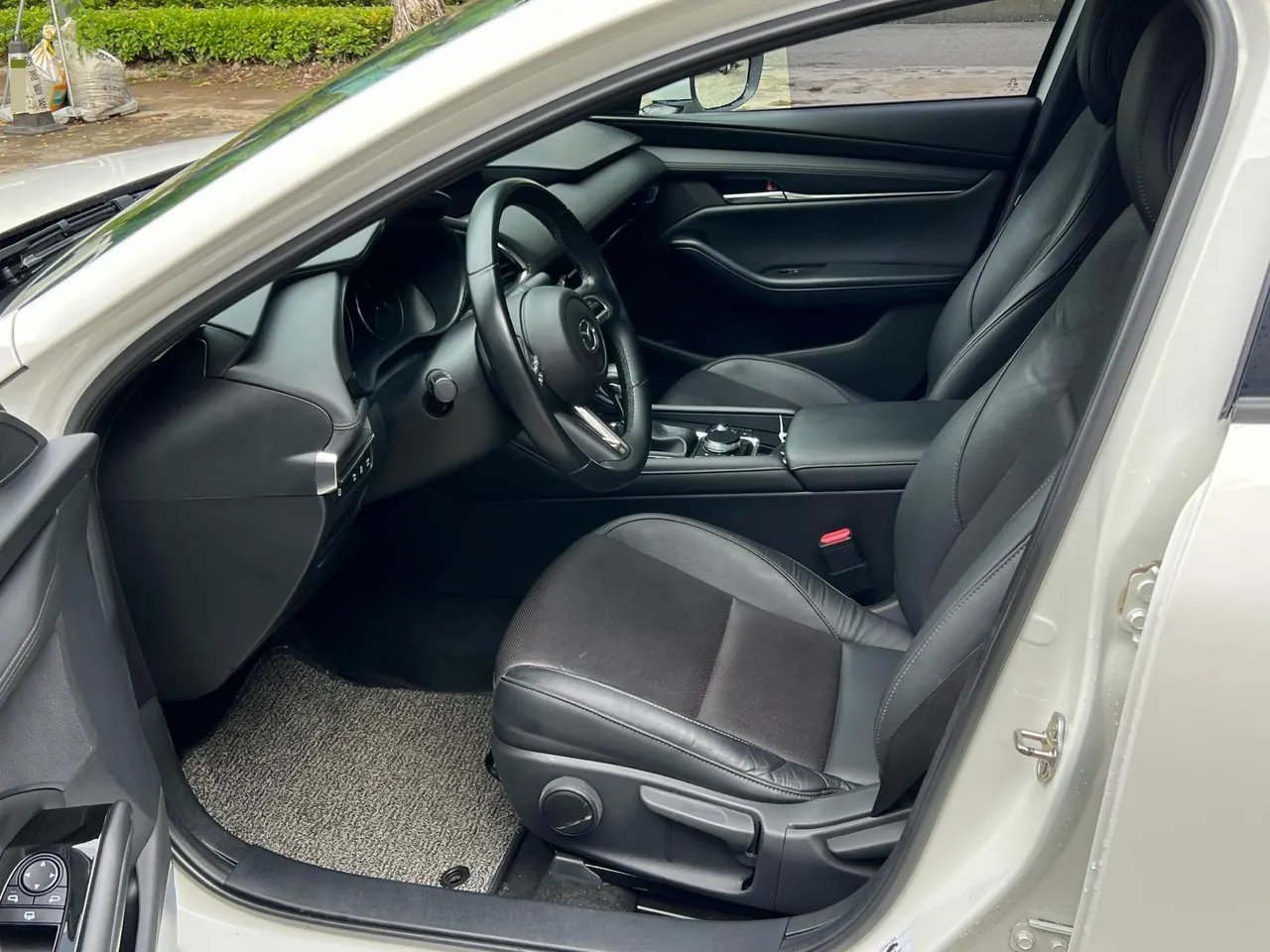 Mazda 3 Oncorsela 2020 Mazda 3 Oncorsela-sedan 2.0 elegant automatic gear 8