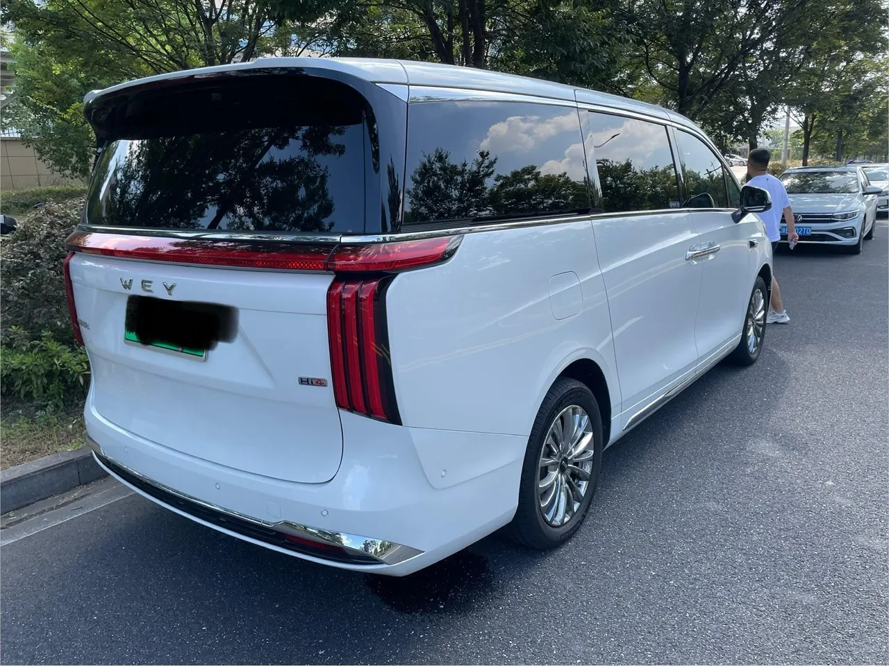 WEY 2025 VV7 Hi4 1.5T Four-Wheel-Drive Automatic Model 6