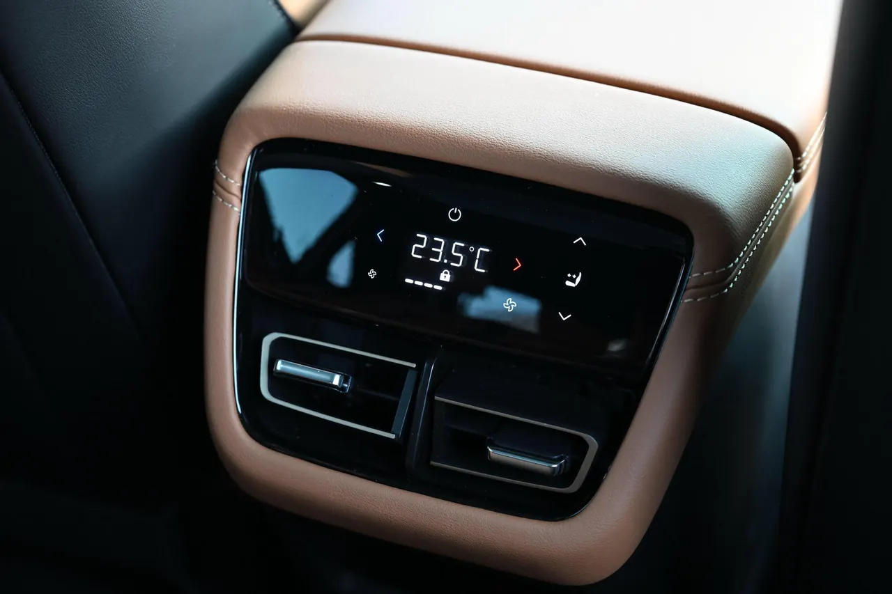 Mazda 2024 EZ-6 600 Smart Edition Automatic Gear 8