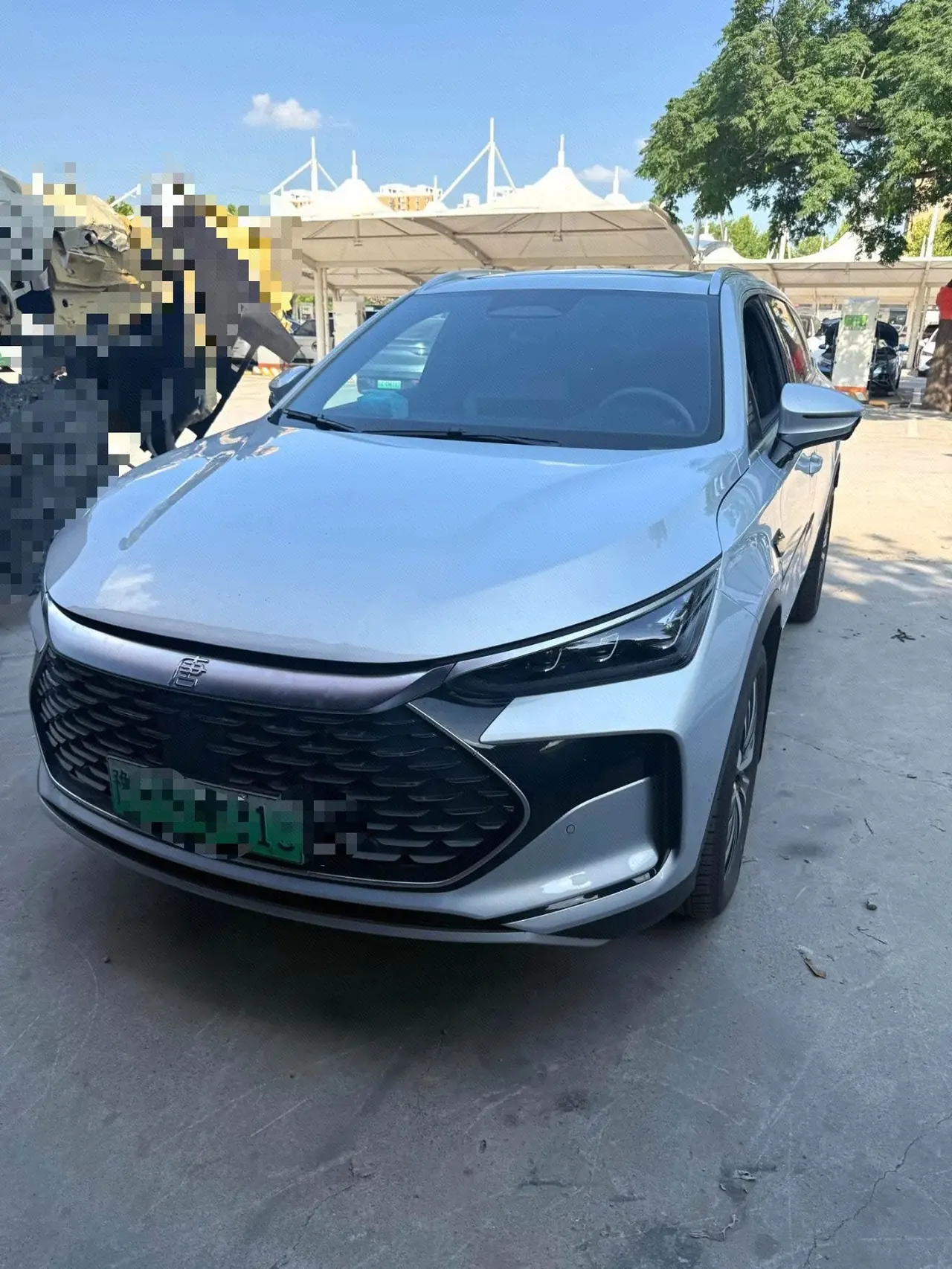 Open image lightbox: BYD Tang New Energy 2025 Tang DM-i 1.5T Stepless Smart Driving Edition 175KM Honorable Automatic Gear