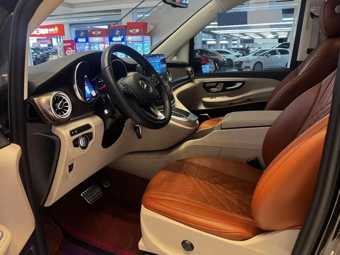 Mercedes Benz V 2020V 260 L 2.0T Deluxe Edition Automatic Gear 2