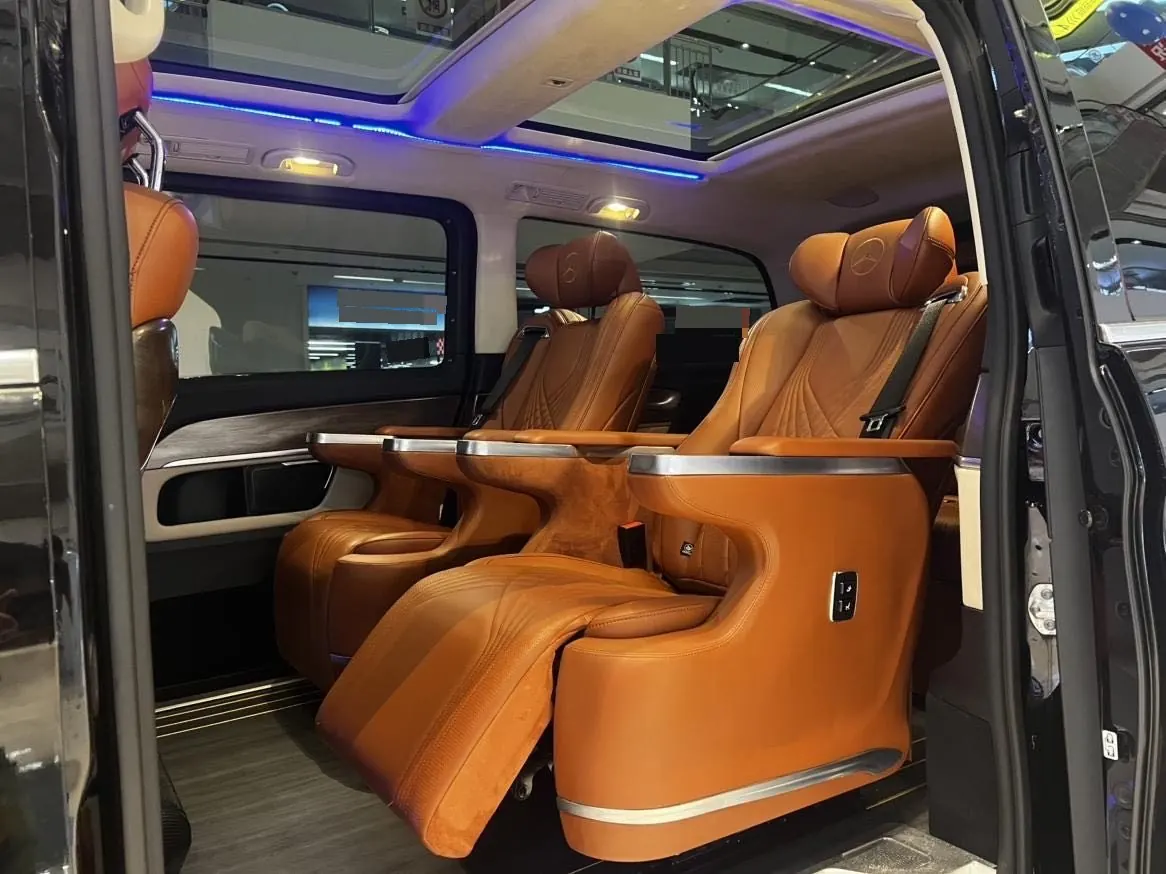 Mercedes Benz V 2020V 260 L 2.0T Deluxe Edition Automatic Gear 3