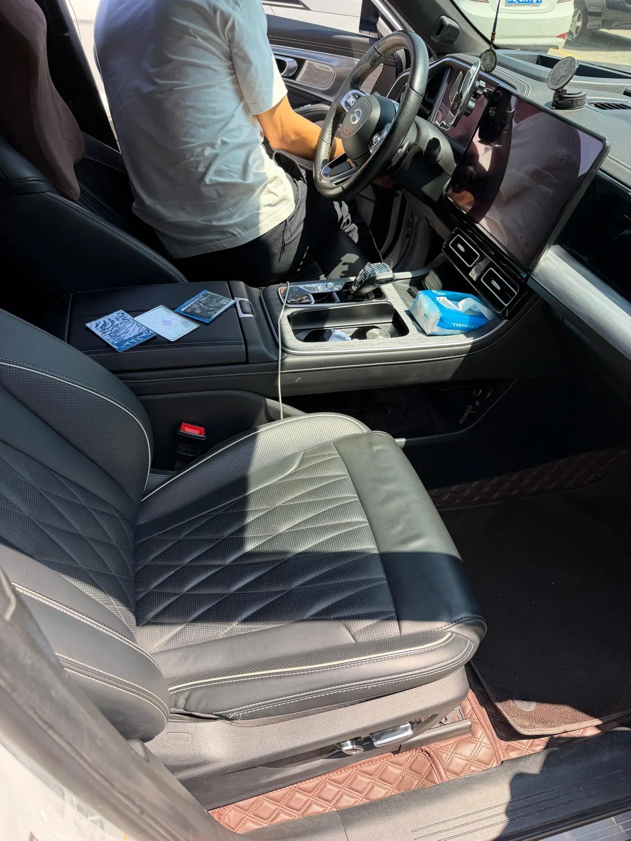 Chuanqi 2022 GS8 2.0TGDI Two-Drive Deluxe Zhilian Edition Seven-seat Automatic Gear 3