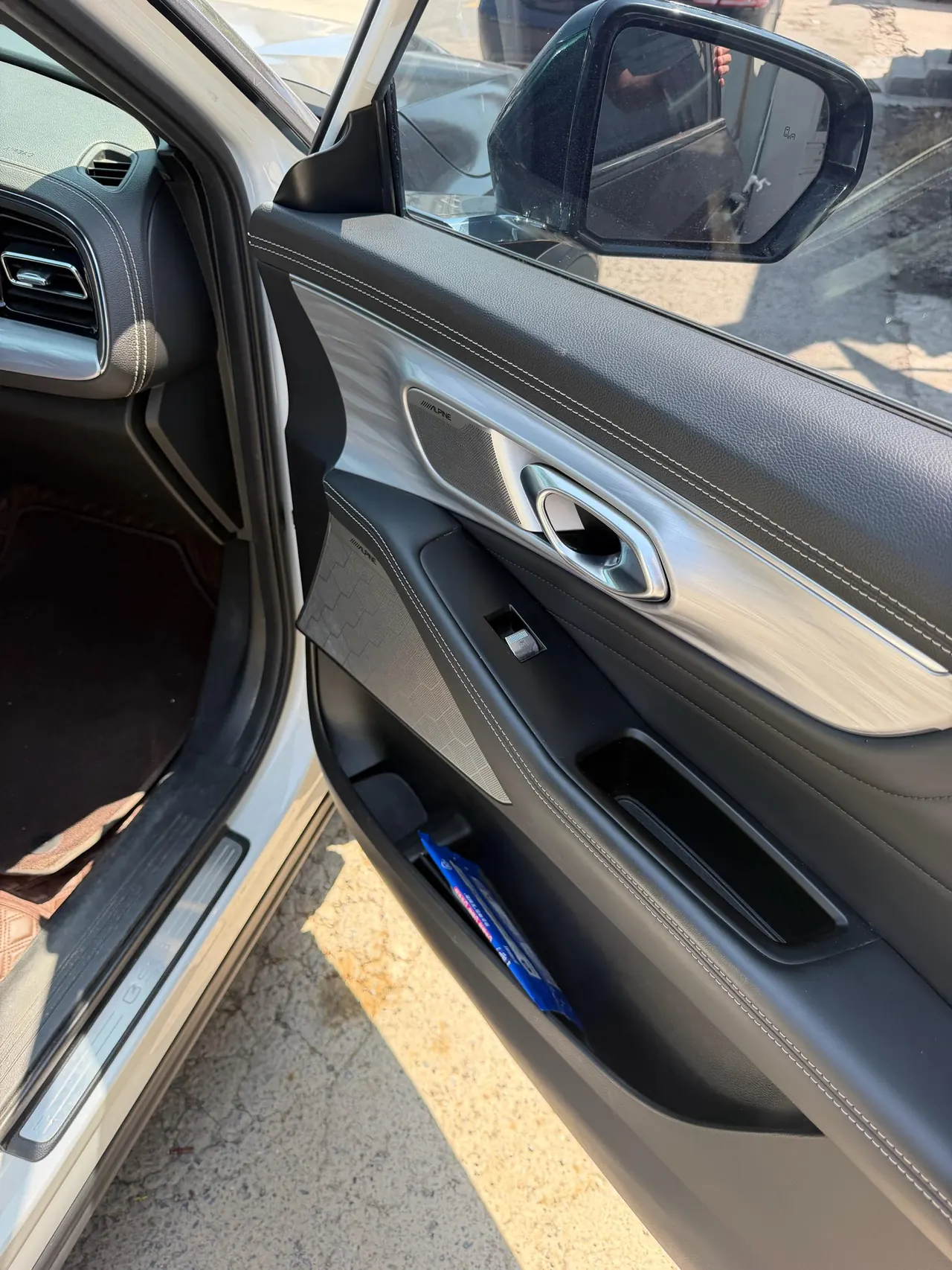 Chuanqi 2022 GS8 2.0TGDI Two-Drive Deluxe Zhilian Edition Seven-seat Automatic Gear 4