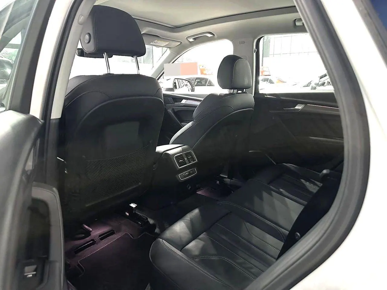 Audi 2022 Q5L 2.0TFSI 40TFSI luxury dynamic automatic 3