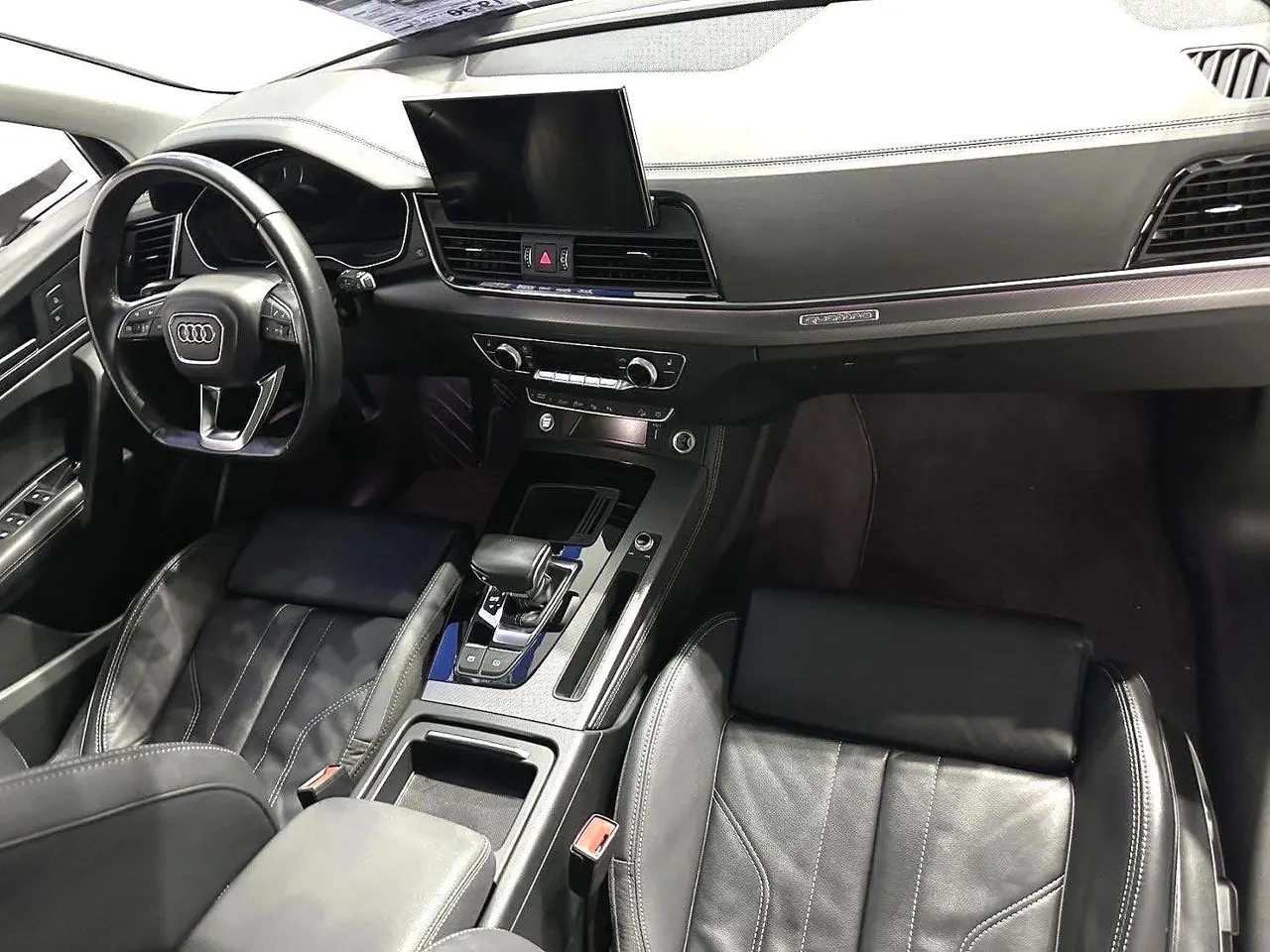 Audi 2022 Q5L 2.0TFSI 40TFSI luxury dynamic automatic 4