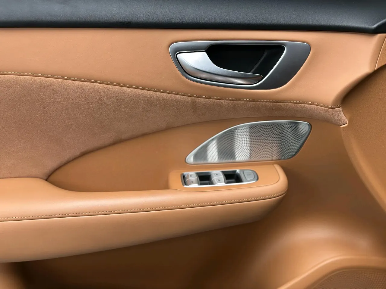 Shangjie 2025 H5 Range-Extended Max Automatic Transmission 8