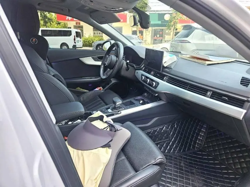 Audi 2020 A4L 2.0TFSI 40TFSI Fashion Dynamic Automatic 5