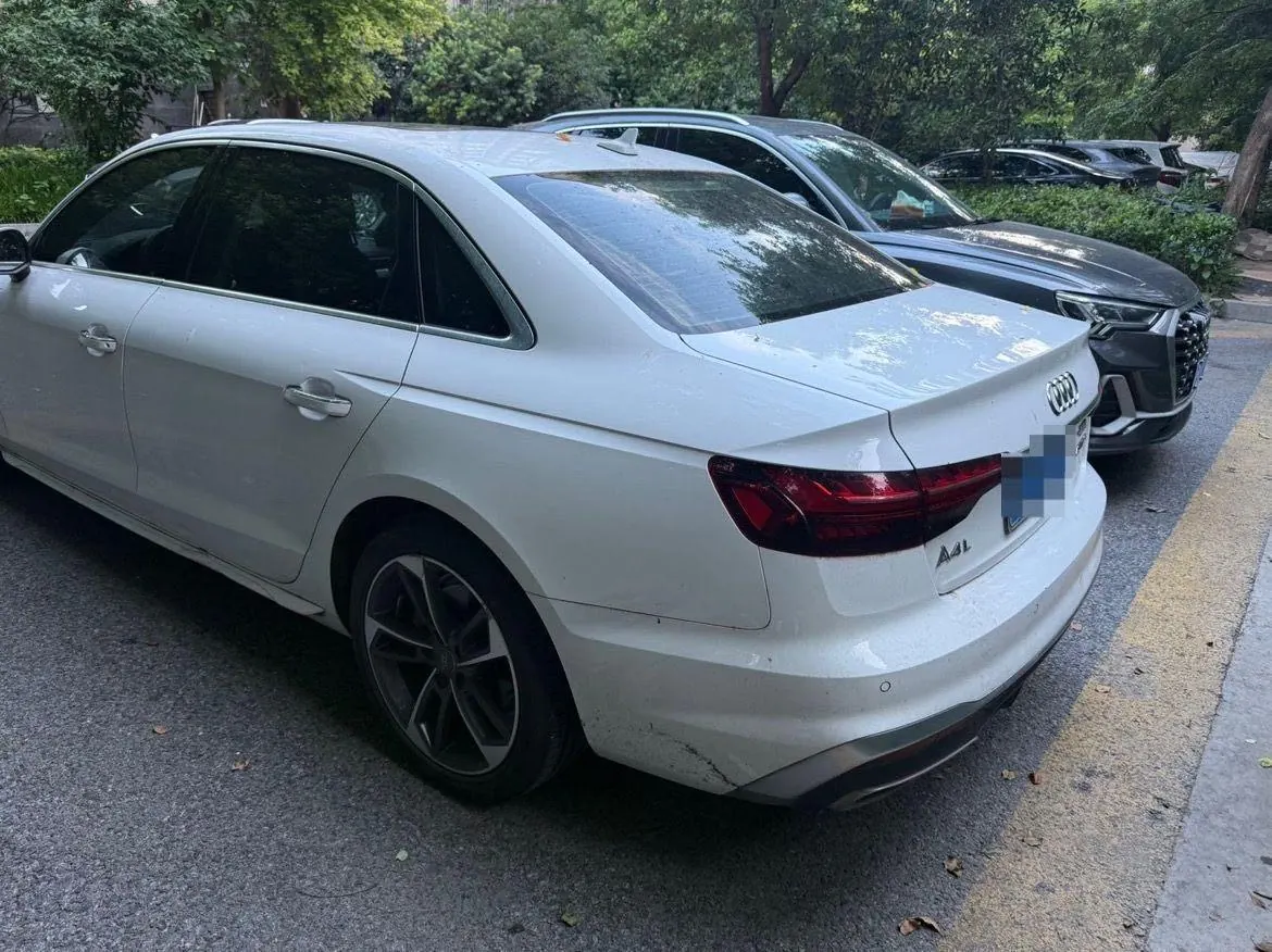 Audi 2020 A4L 2.0TFSI 40TFSI Fashion Dynamic Automatic 7