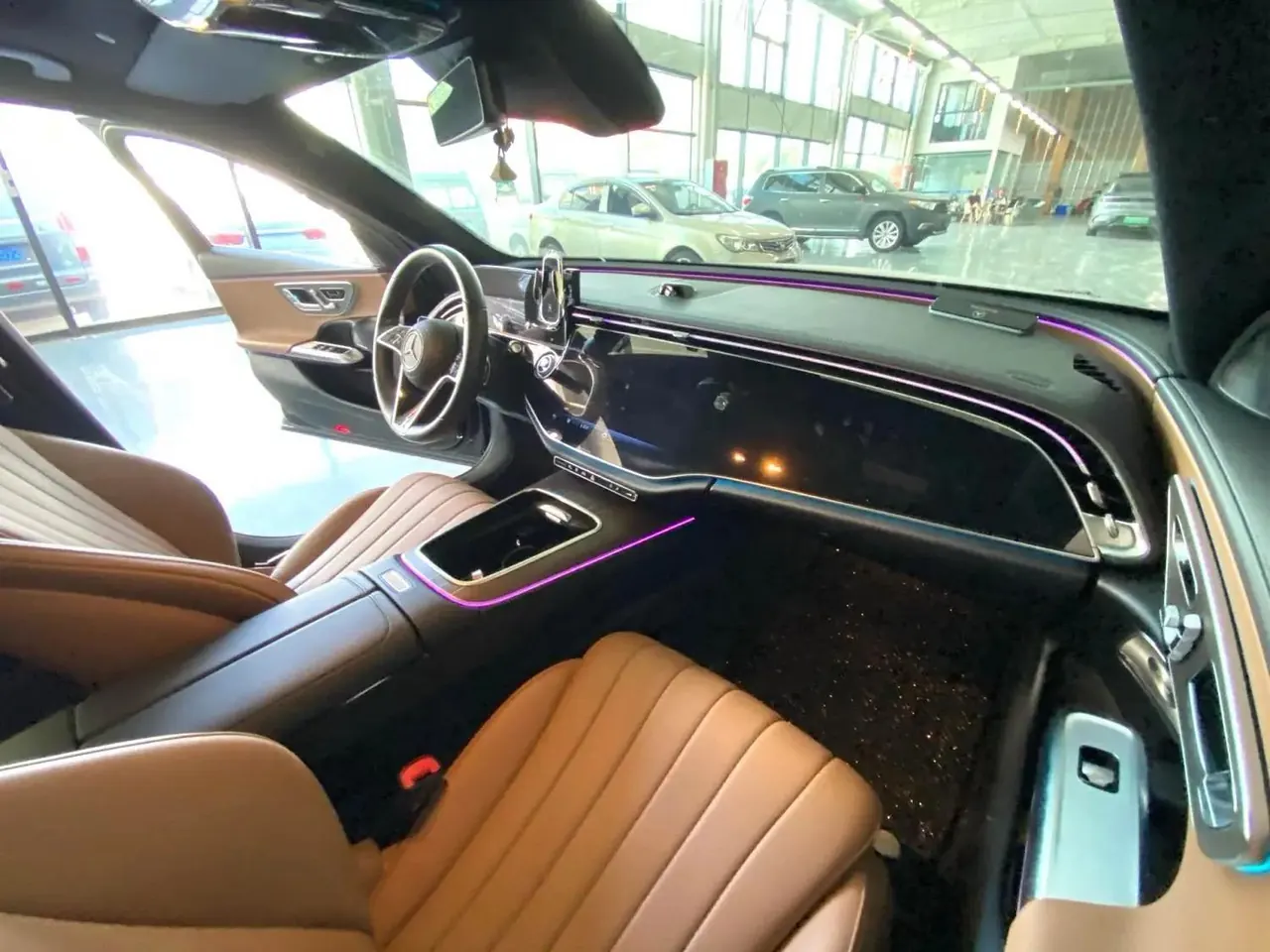 Mercedes Benz Class E New Energy 2024 E 350 e L 2.0T Automatic Gear 4