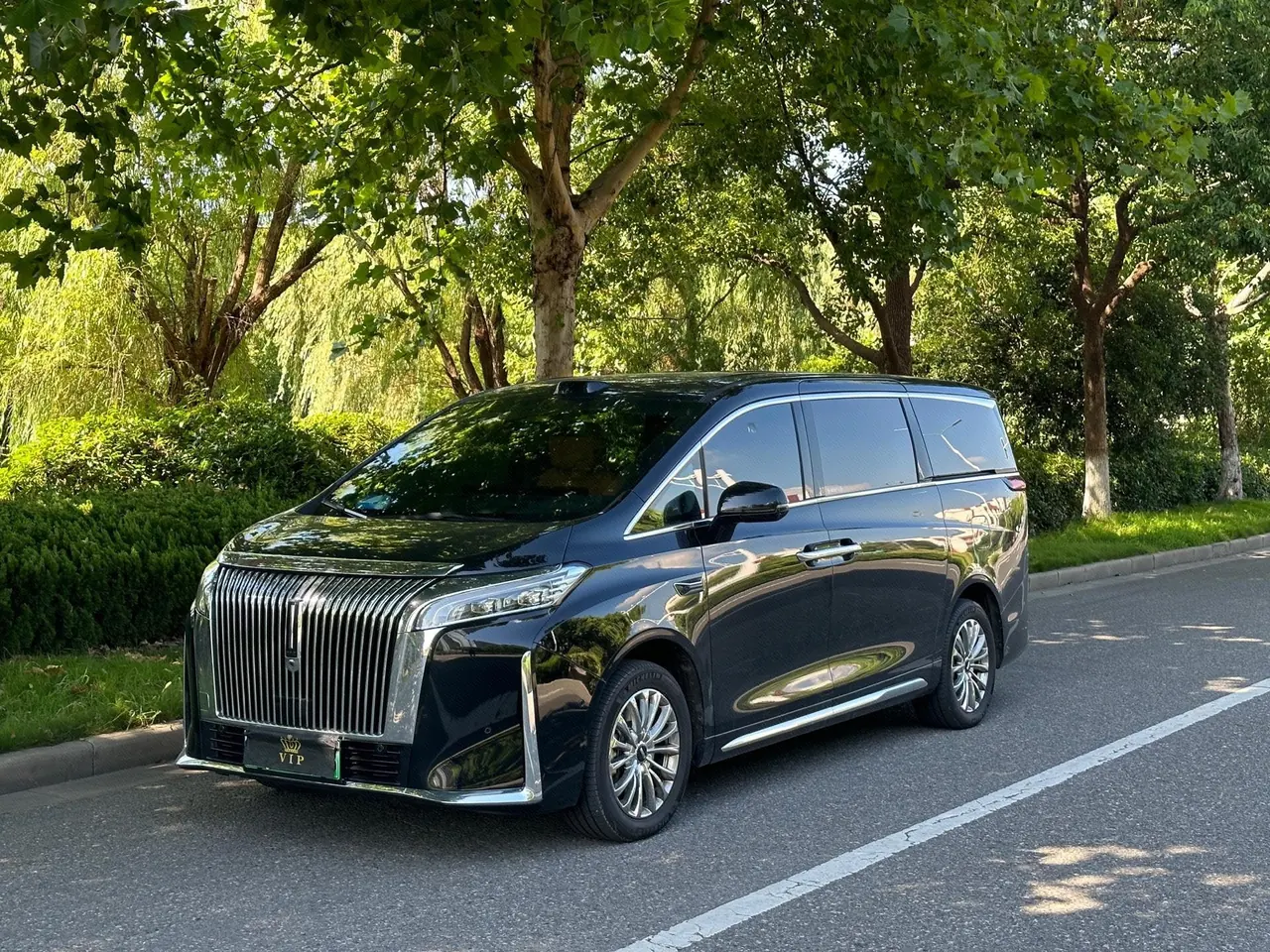Open image lightbox: WEY 2025 VV7 Hi4 1.5T Four-Wheel-Drive Automatic Model