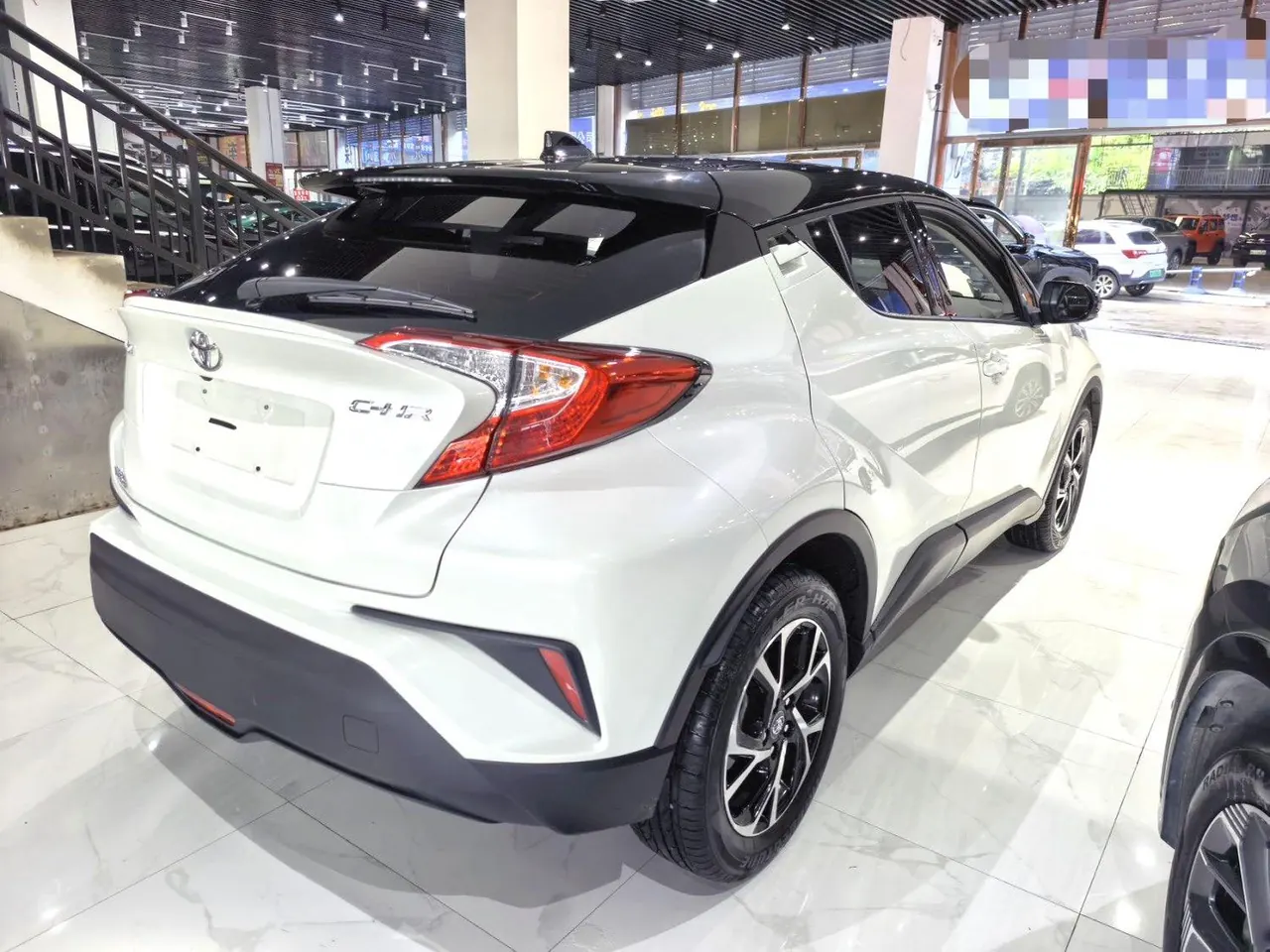 Toyota 2020 C- HR 2.0 stepless leading version of automatic gear 4