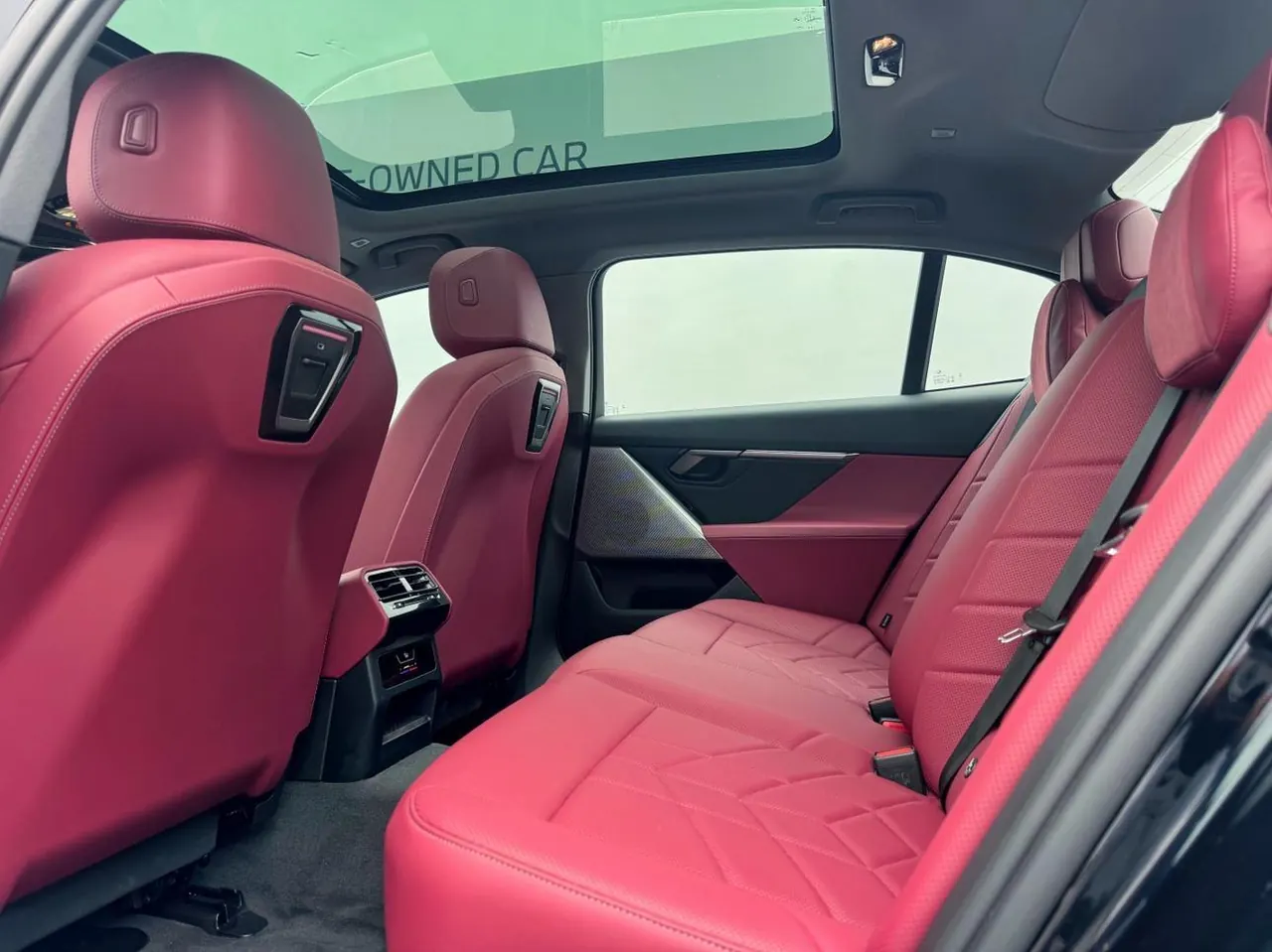 BMW 2025 i5 eDrive 35L M sports suit automatic gear 9