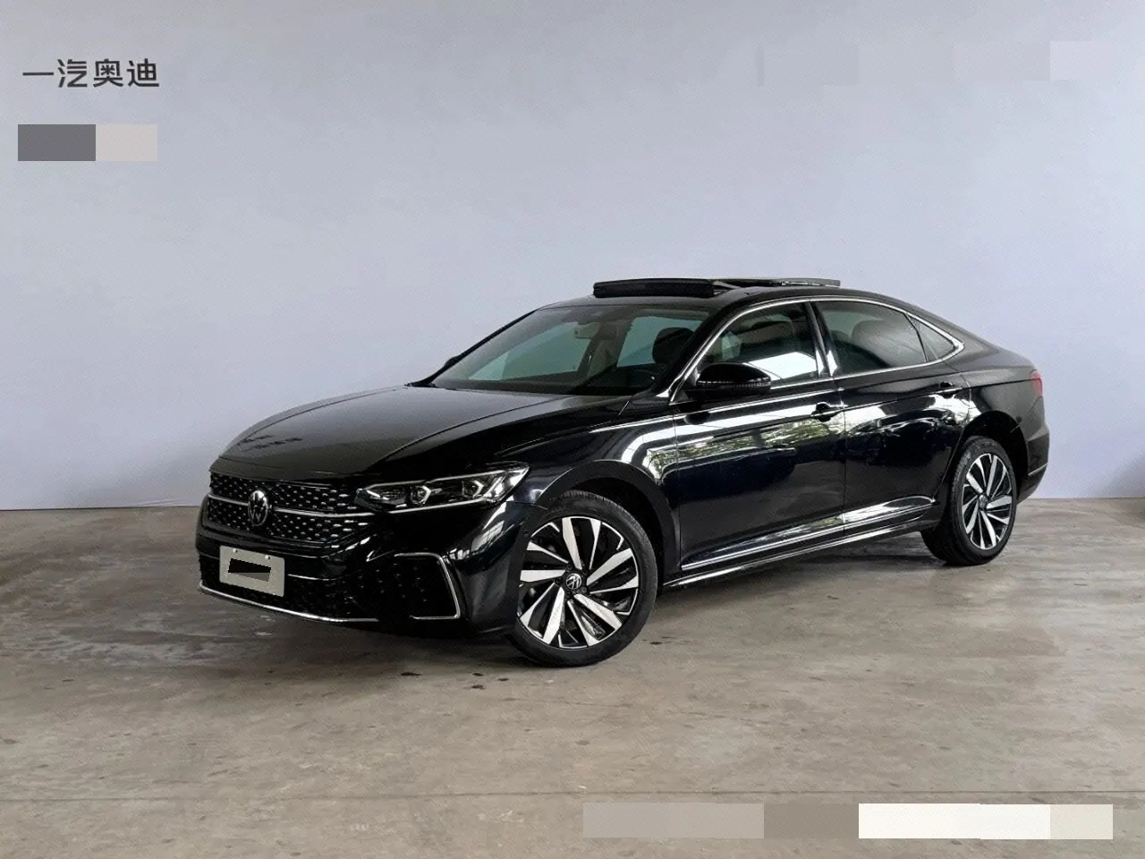 Open image lightbox: Volkswagen 2022 Passat 2.0TSI 330TSI Star Deluxe Edition Automatic Transmission