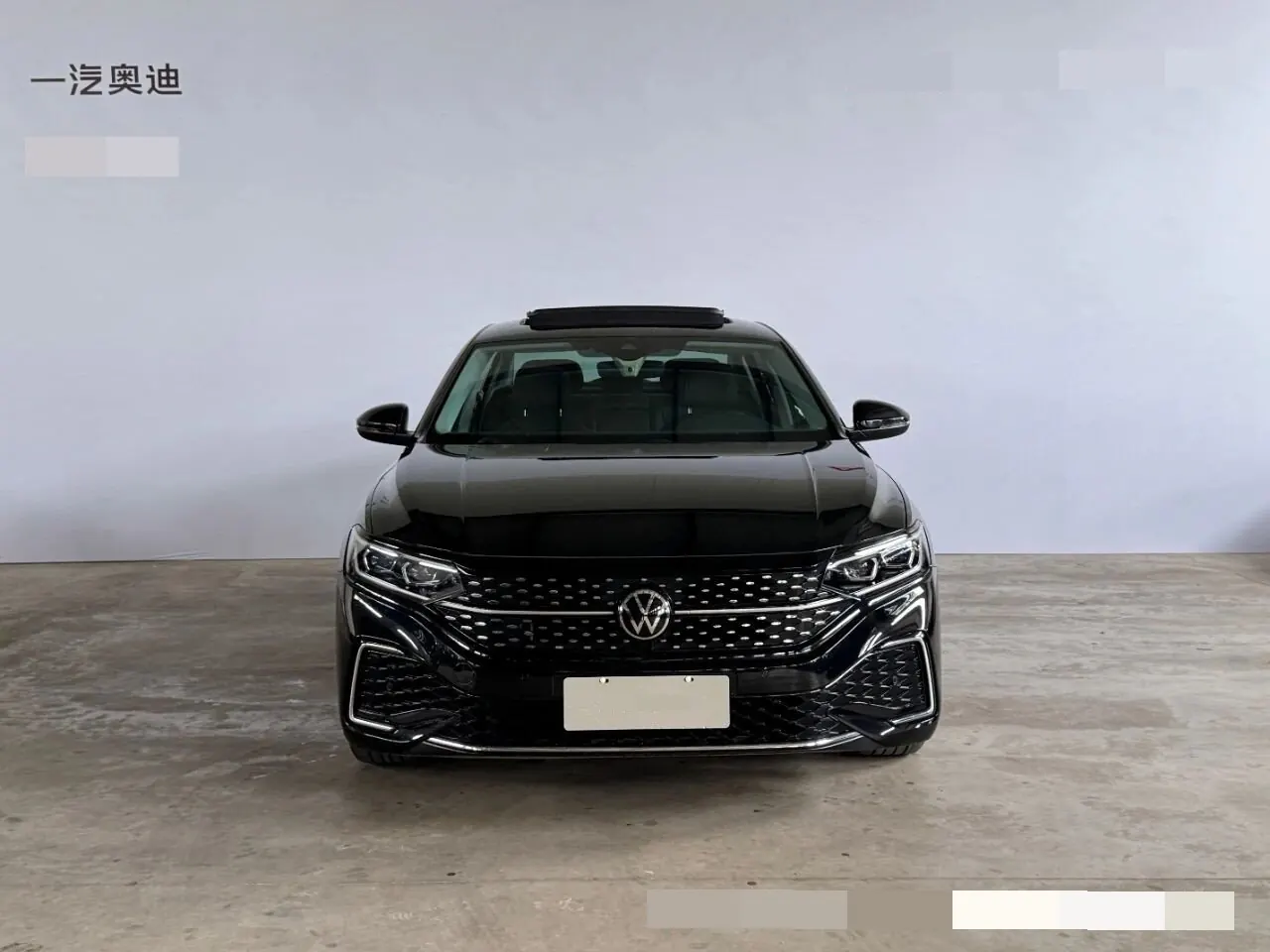 Volkswagen 2022 Passat 2.0TSI 330TSI Star Deluxe Edition Automatic Transmission 2
