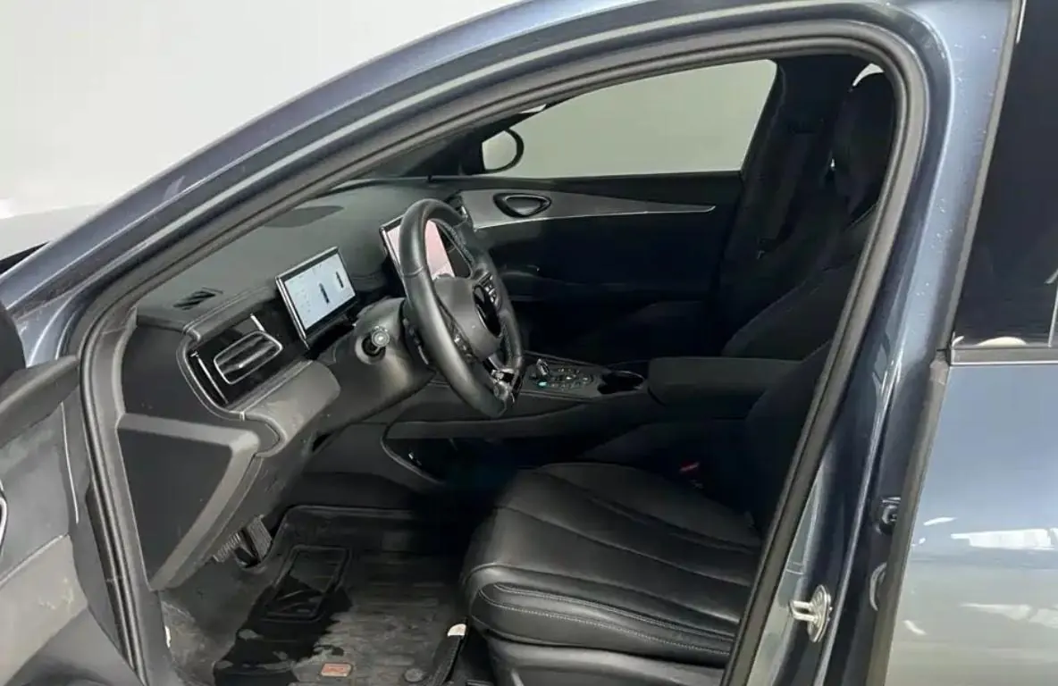 BYD 2025 seals 06 DM-i 1.5 stepless smart driving version 120KM exclusive automatic gear 4