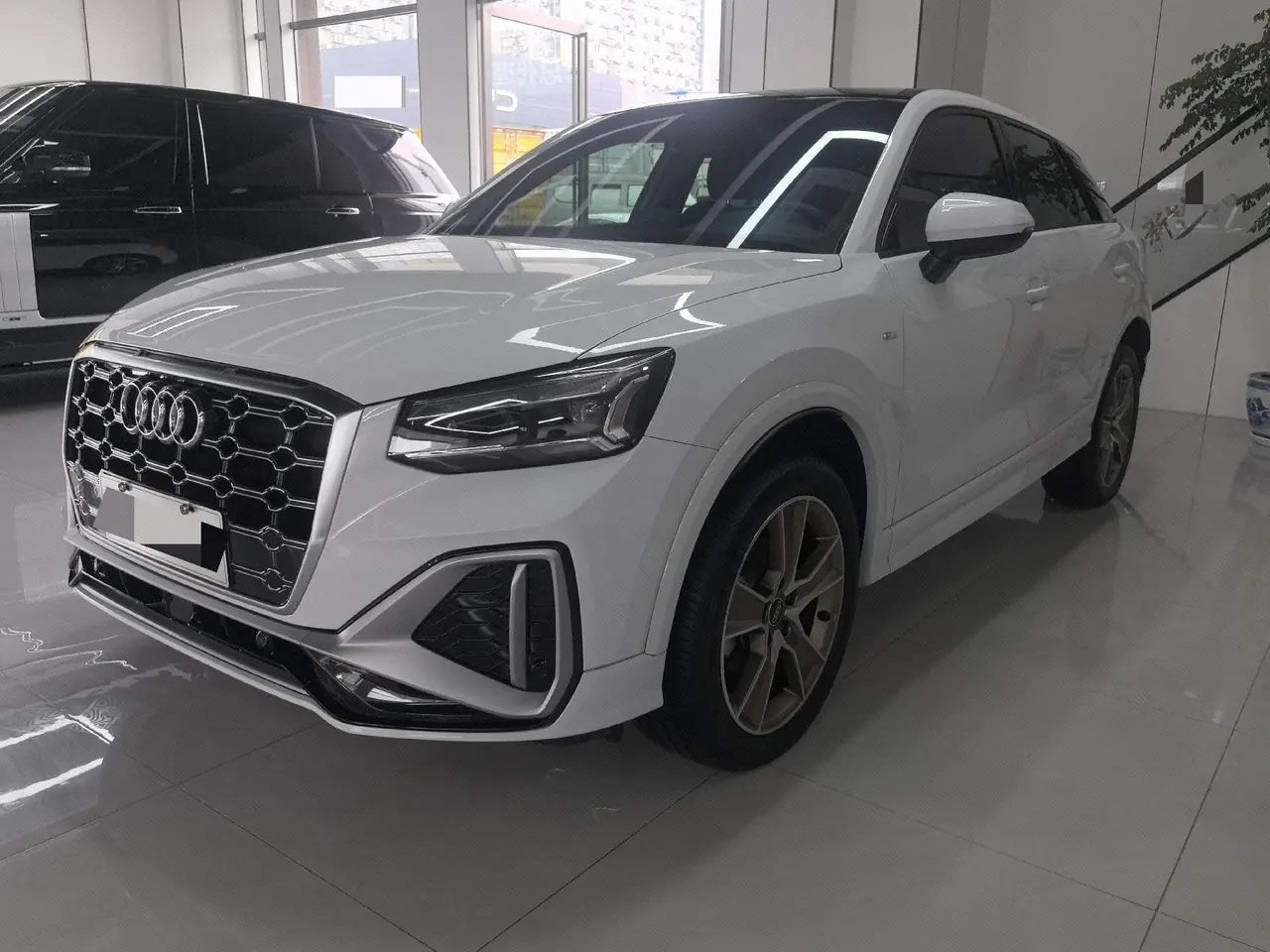 Open image lightbox: Audi 2022 Q2L 1.4TFSI 35TFSI Fashion Dynamic Automatic
