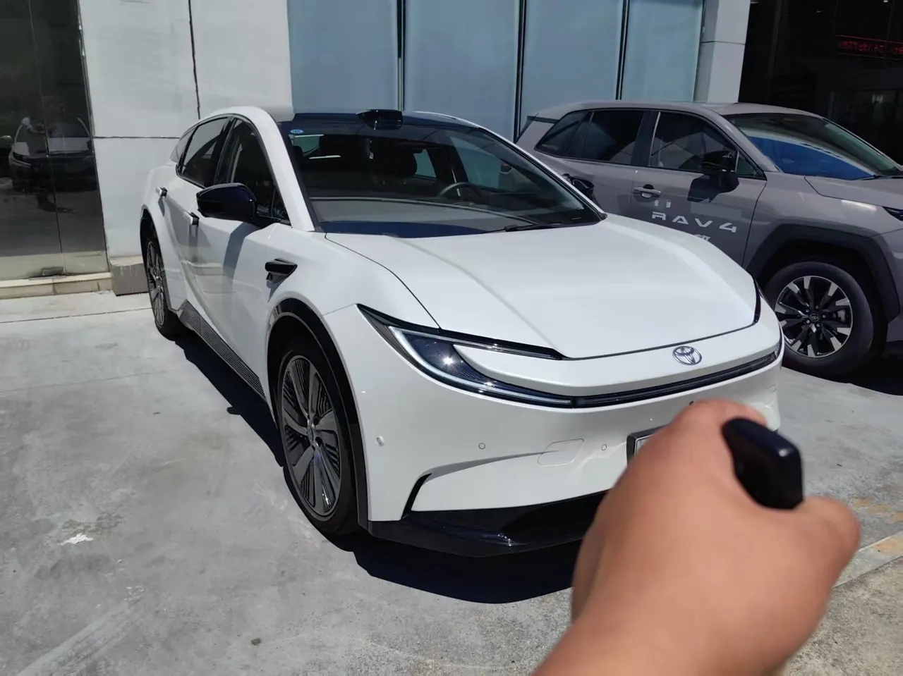 Toyota 2025 bZ 5 550 PRO Zhixing Edition Automatic Gear 2