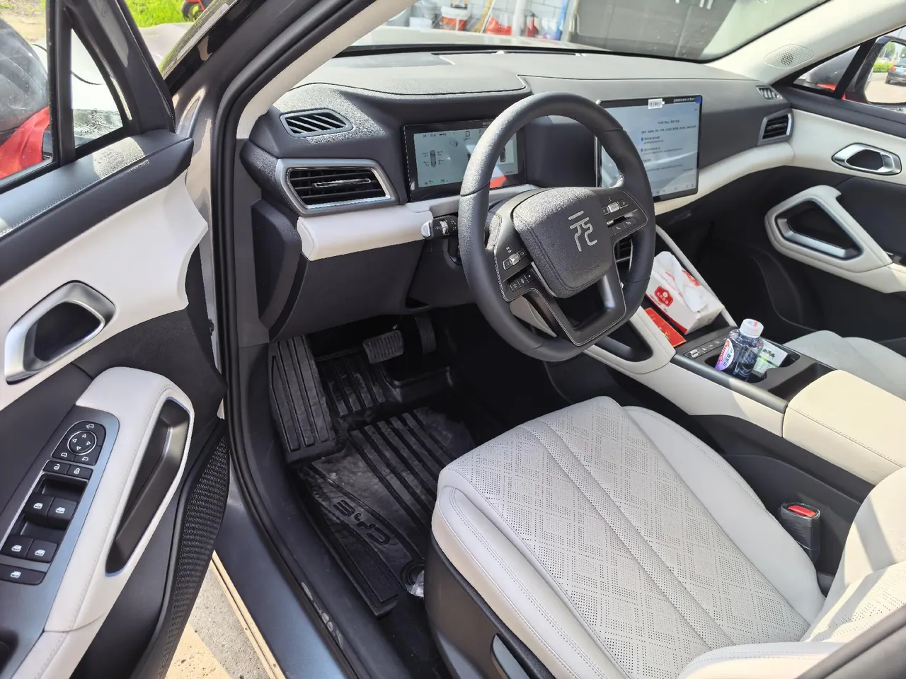 BYD 2025 Yuan UP Smart Driving 401KM Vital Automatic Gear 4